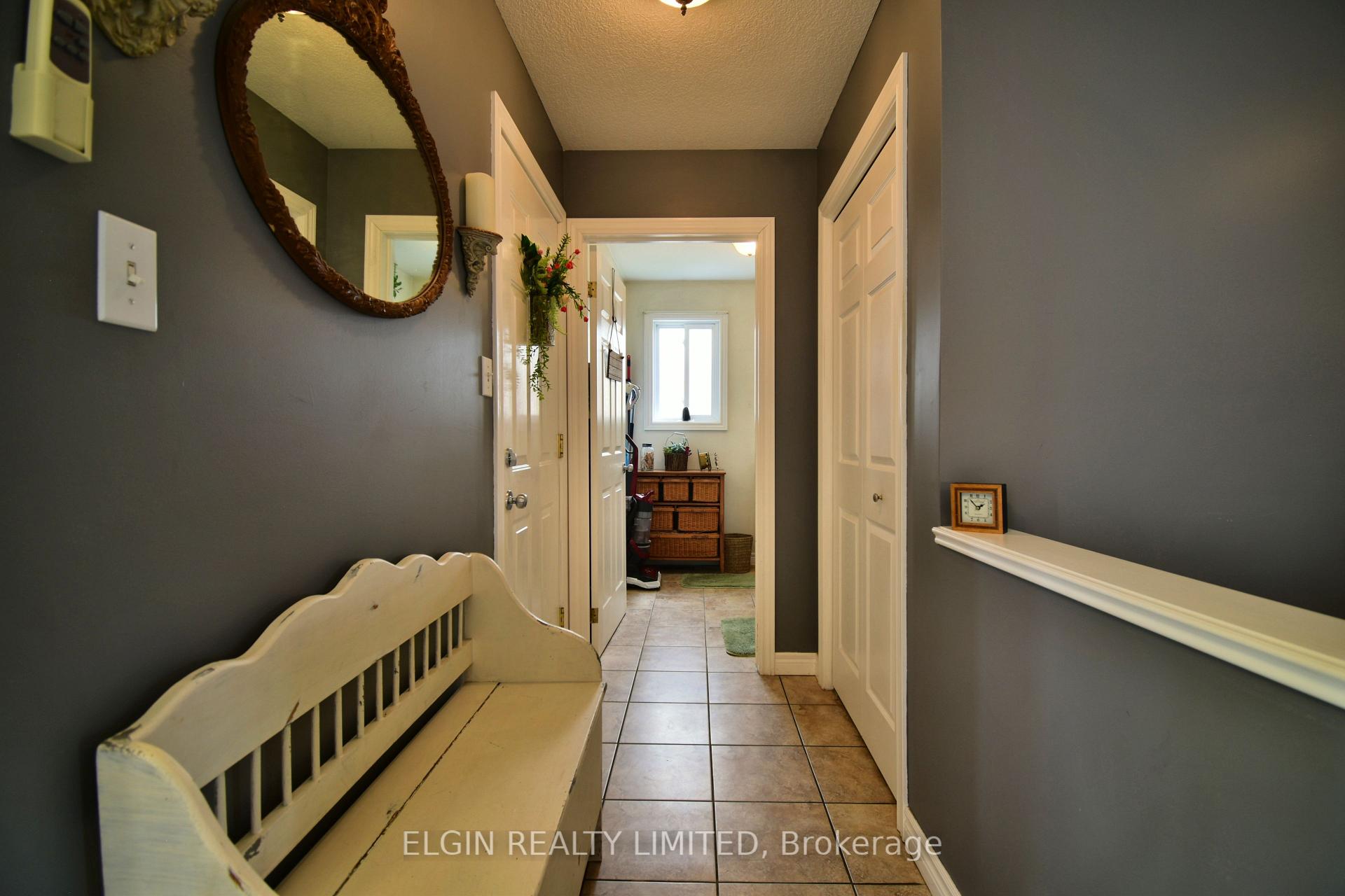 Photo 7 of 5 Havenridge Court, St. Thomas — HOMEH