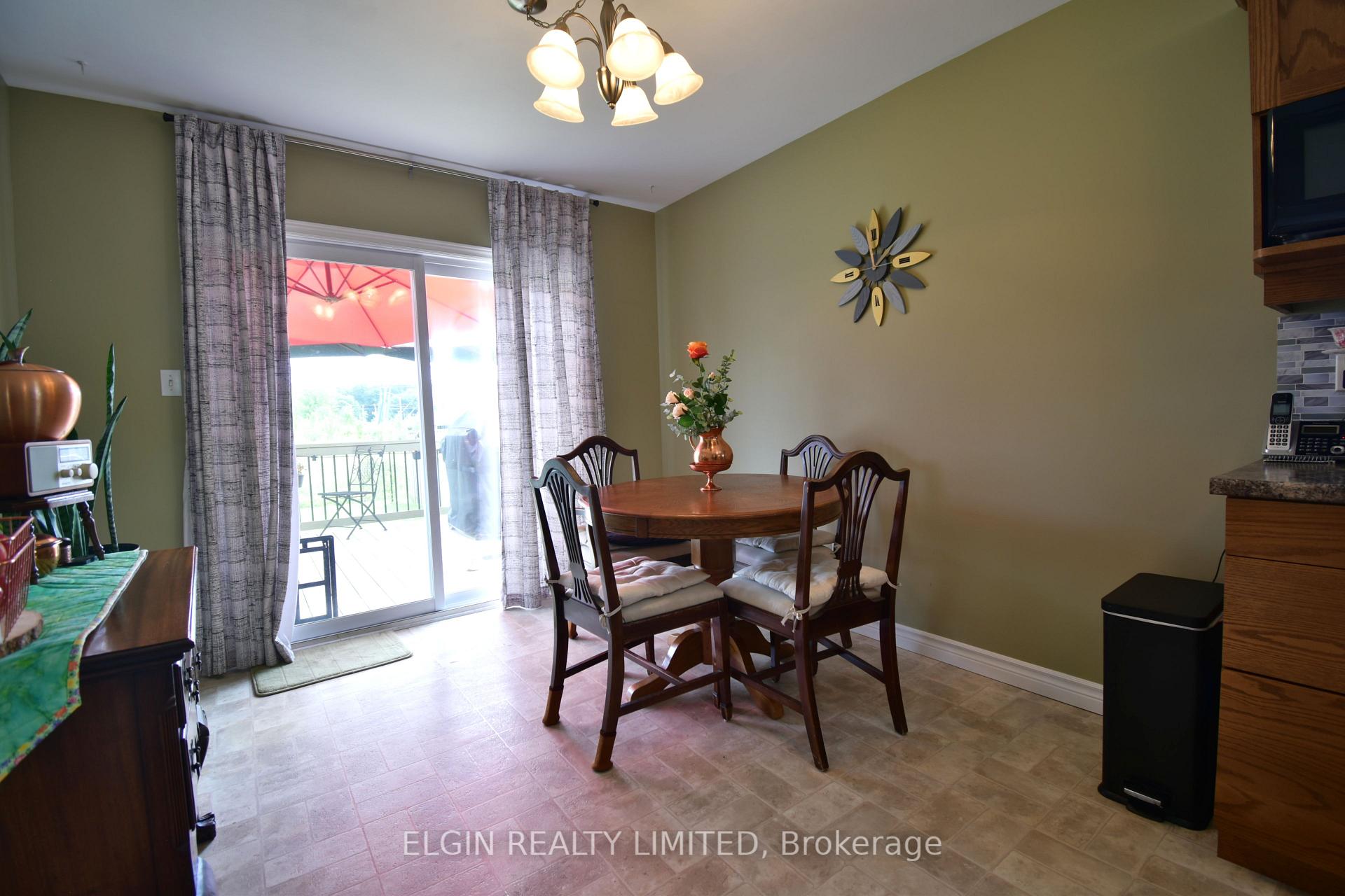 Photo 11 of 5 Havenridge Court, St. Thomas — HOMEH