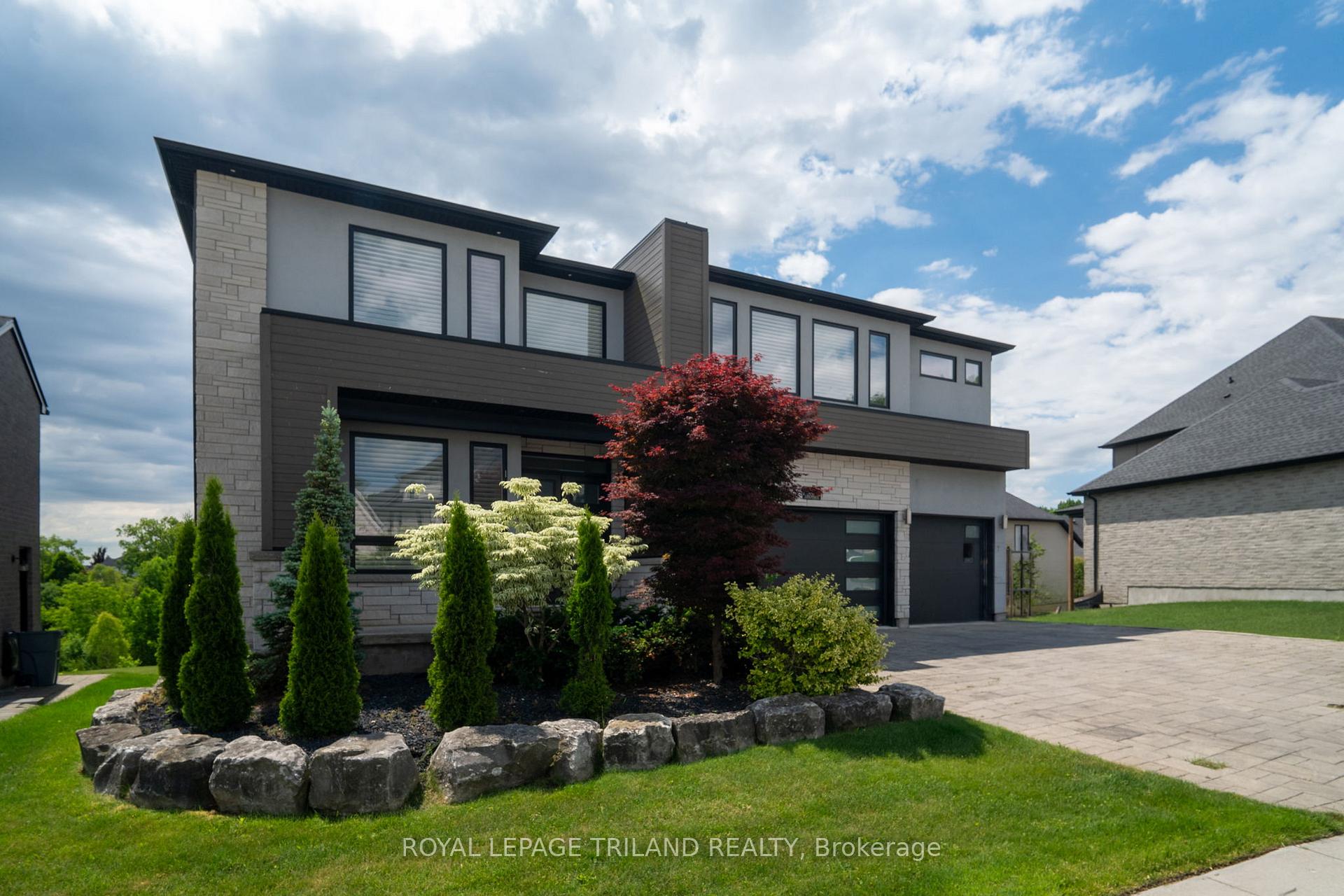 Photo 4 of 1010 Longworth Road, London, South L — HOMEH