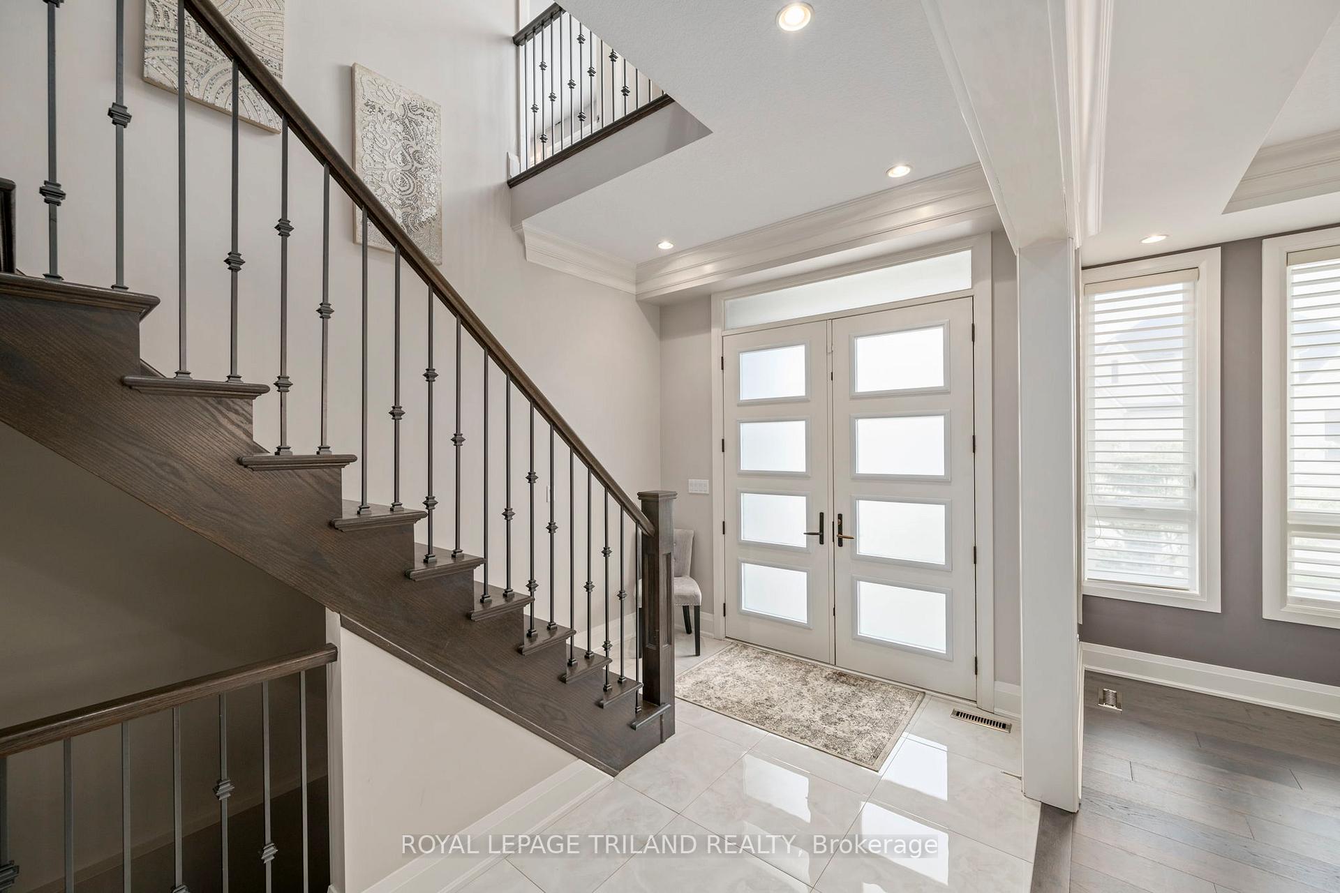 Photo 5 of 1010 Longworth Road, London, South L — HOMEH