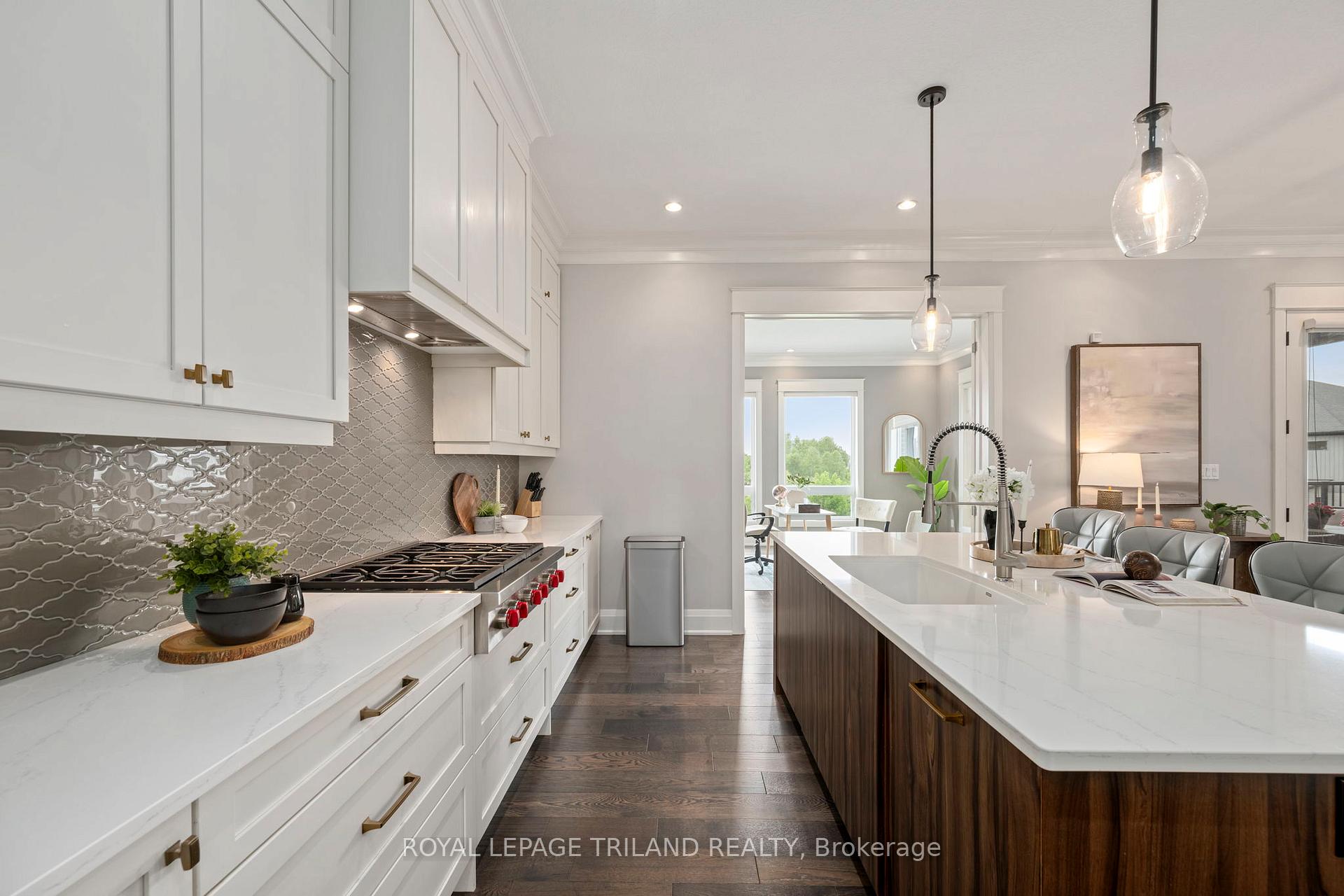 Photo 12 of 1010 Longworth Road, London, South L — HOMEH