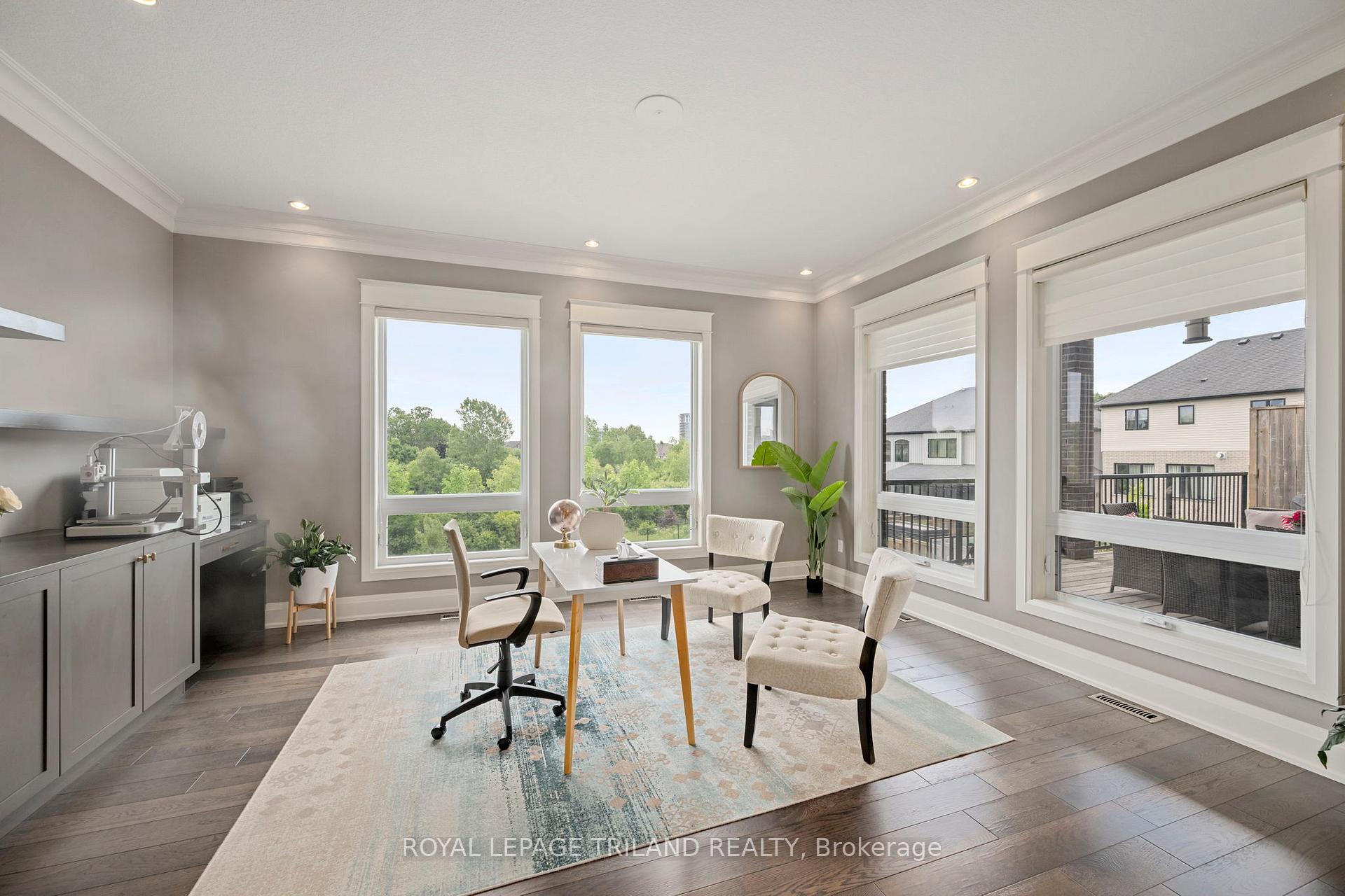 Photo 13 of 1010 Longworth Road, London, South L — HOMEH