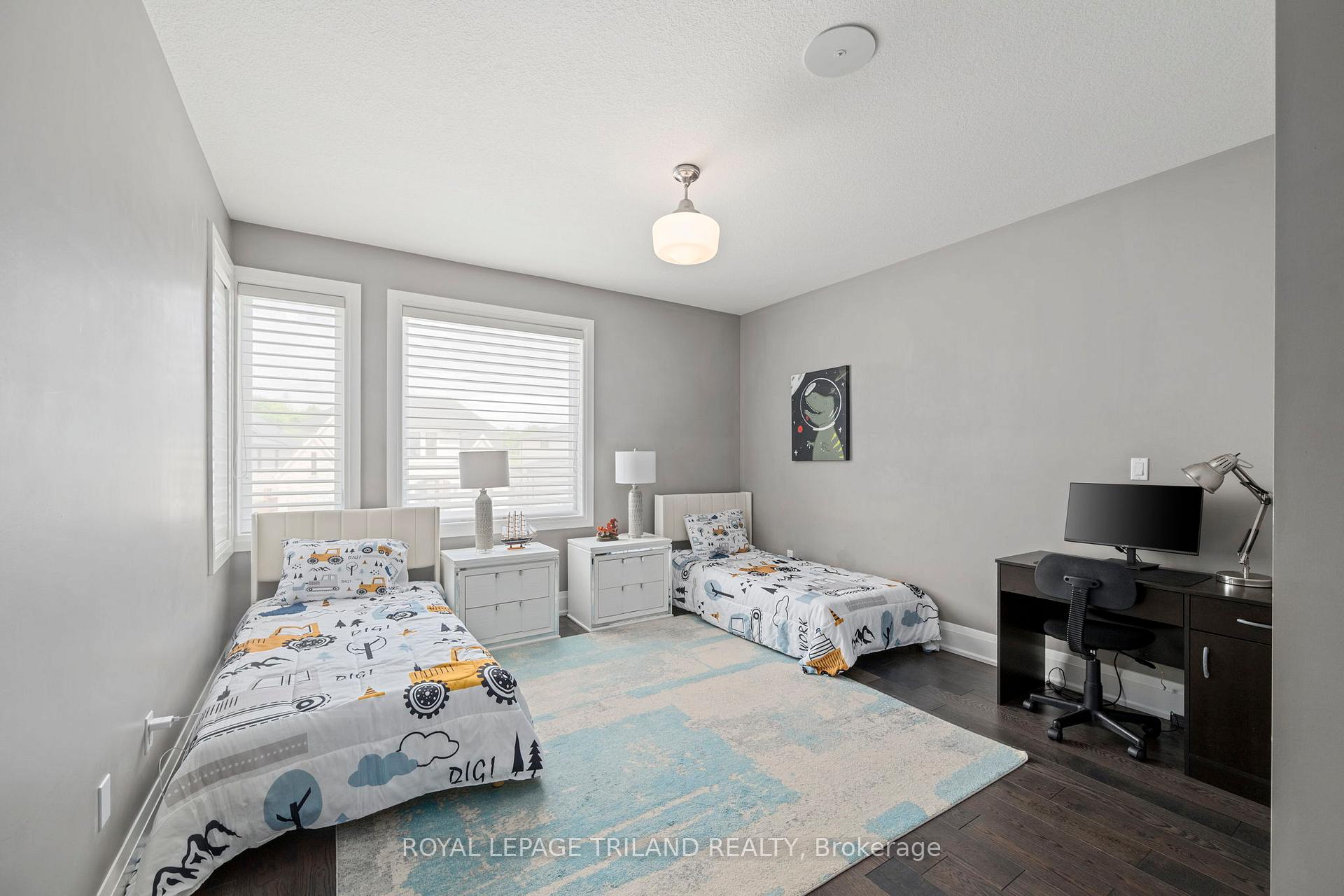 Photo 19 of 1010 Longworth Road, London, South L — HOMEH