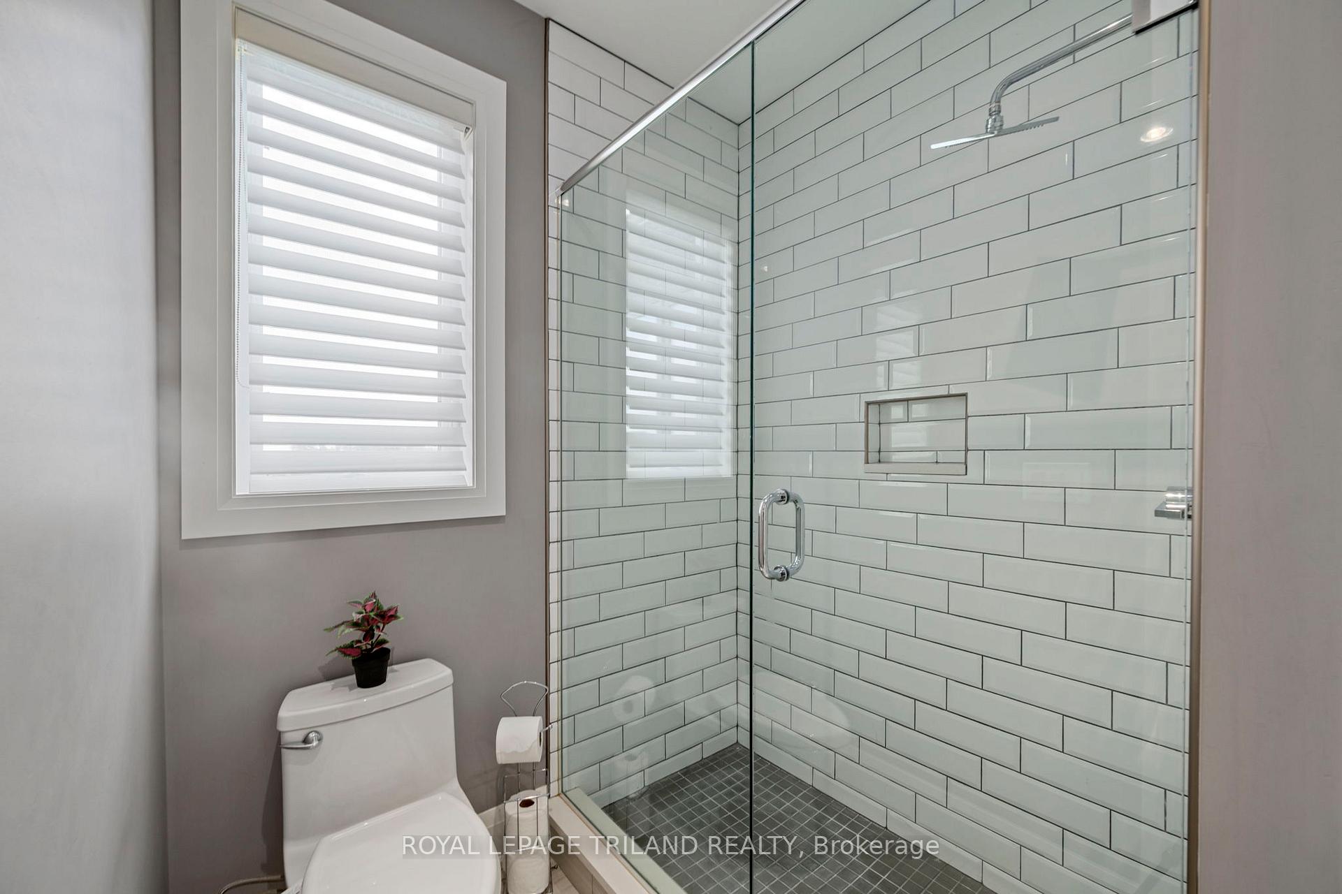 Photo 28 of 1010 Longworth Road, London, South L — HOMEH