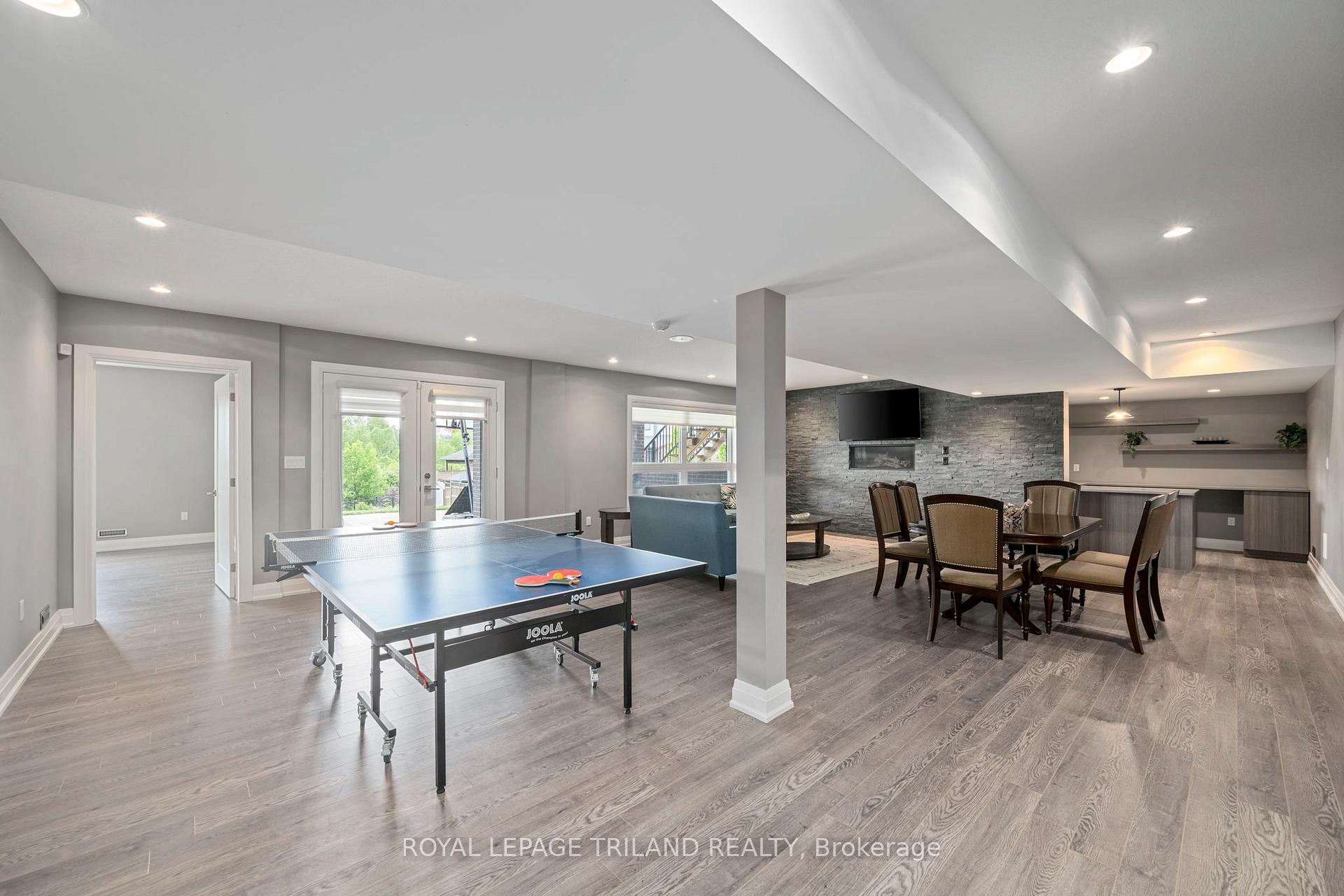 Photo 34 of 1010 Longworth Road, London, South L — HOMEH