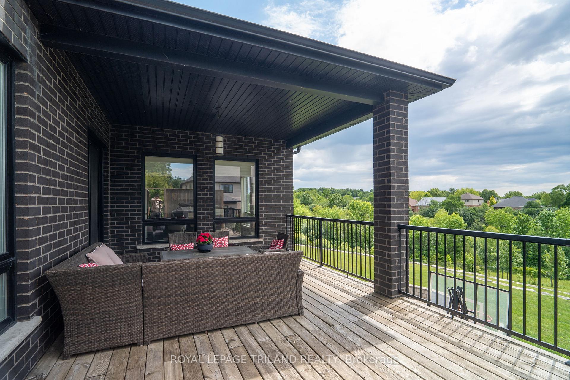 Photo 42 of 1010 Longworth Road, London, South L — HOMEH