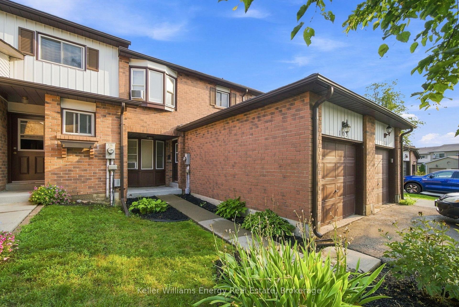 Photo 3 of Unit 105, 700 Harmony Road N, Oshawa, Pinecrest — HOMEH