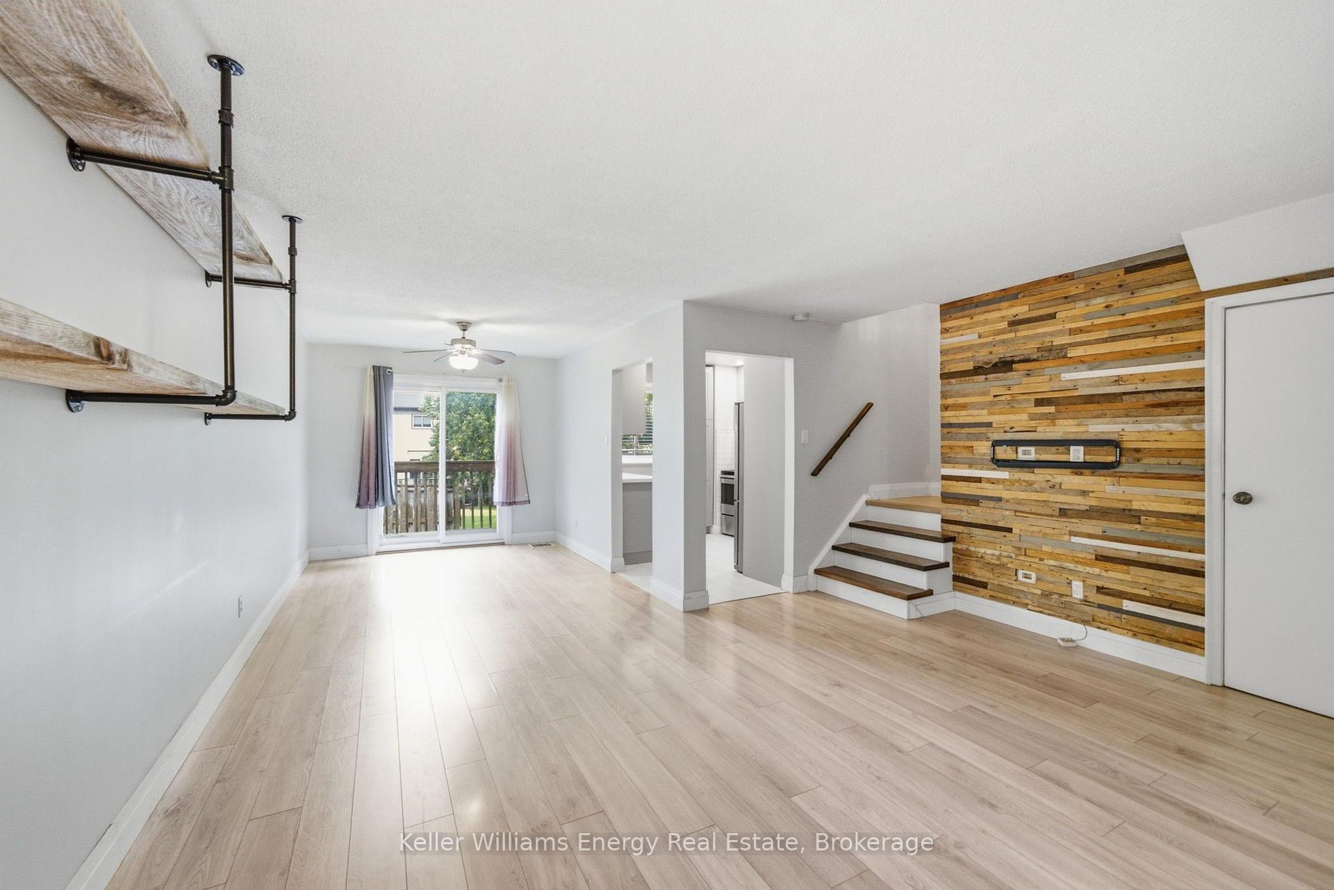 Photo 12 of Unit 105, 700 Harmony Road N, Oshawa, Pinecrest — HOMEH