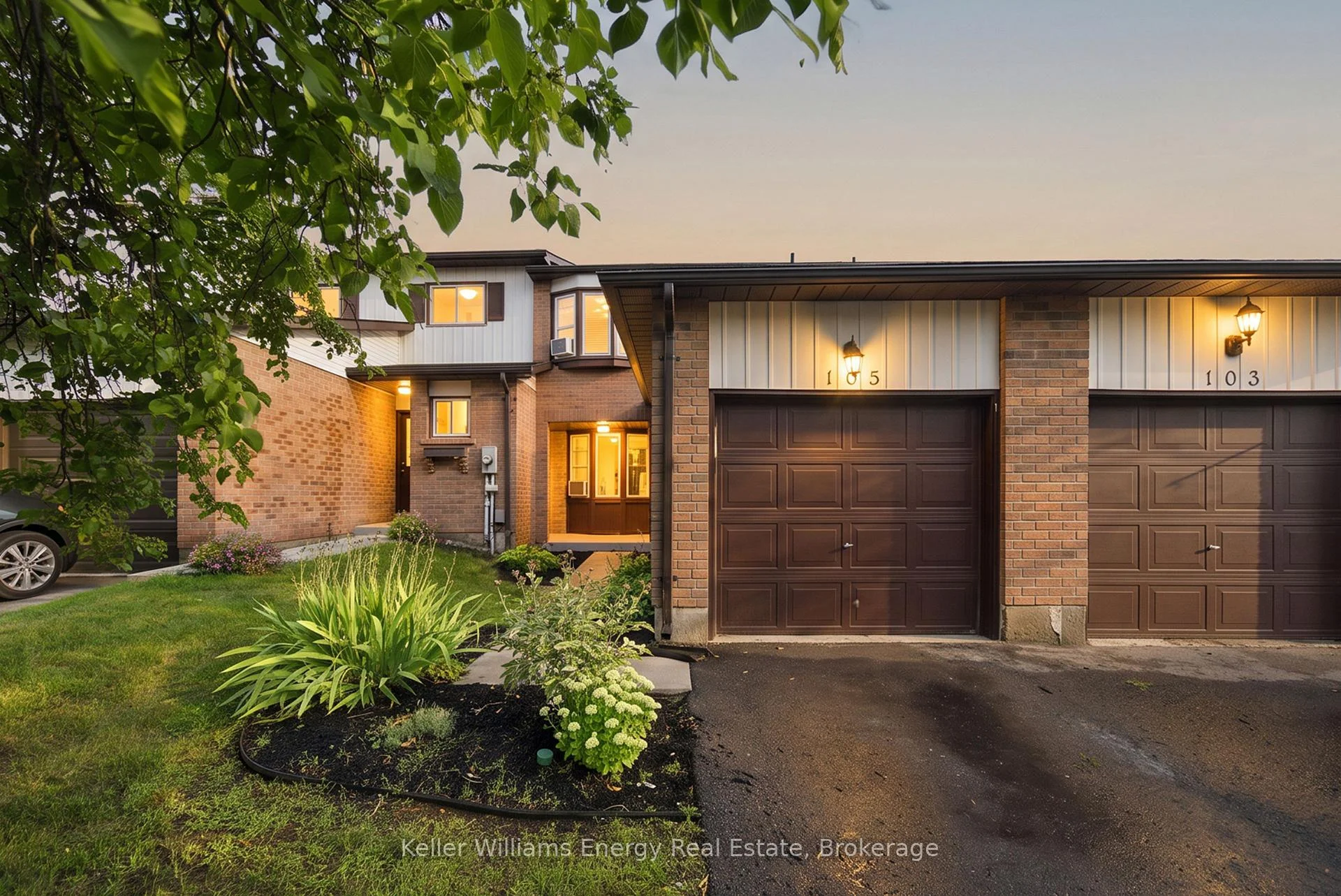 Photo 1 of Unit 105, 700 Harmony Road N, Oshawa, Pinecrest — HOMEH