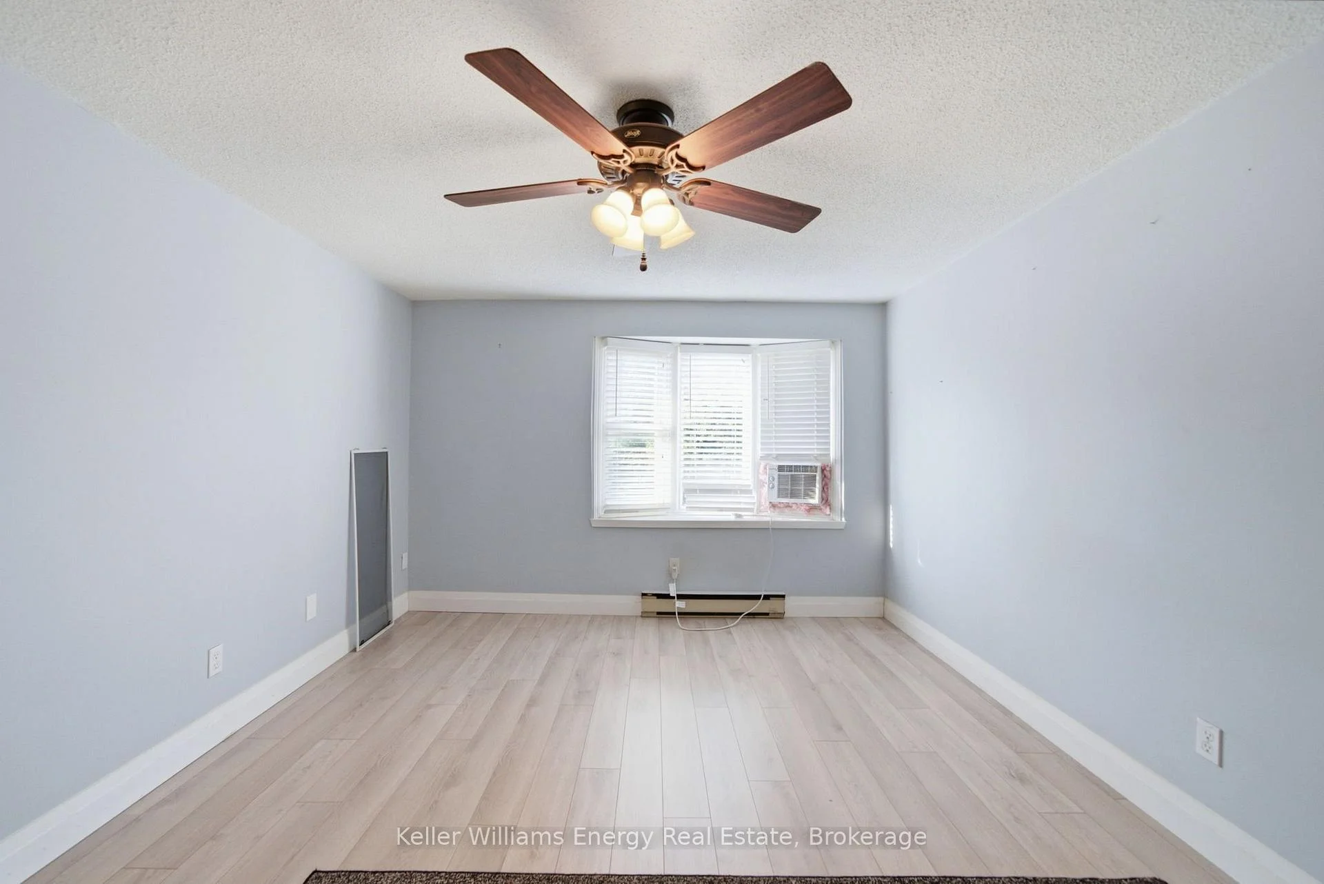 Photo 19 of Unit 105, 700 Harmony Road N, Oshawa, Pinecrest — HOMEH
