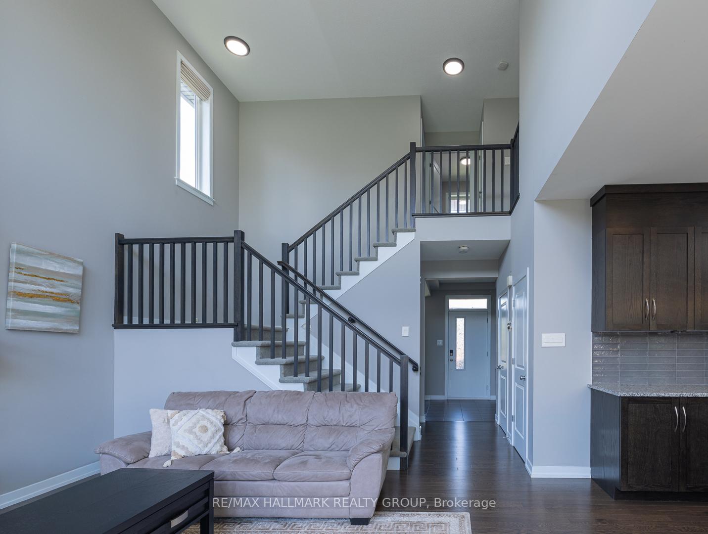 Photo 11 of 305 Oxer Place, Ottawa, Kanata - Emerald Meadows/Trailwest — HOMEH