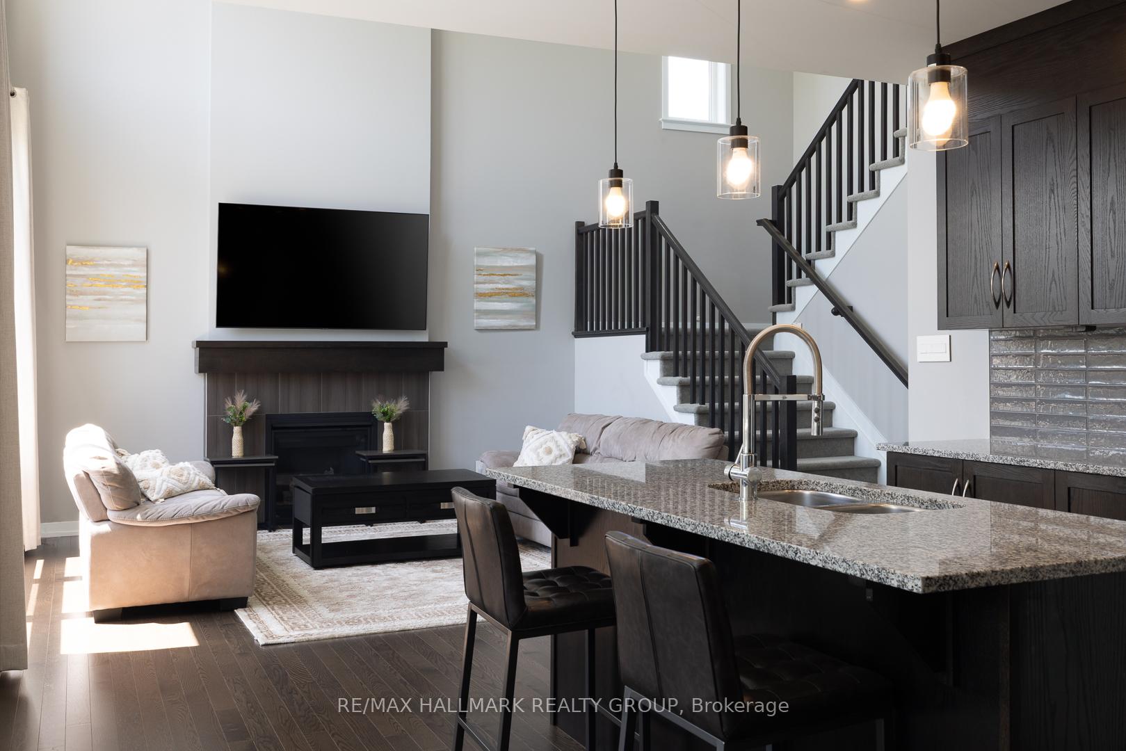 Photo 15 of 305 Oxer Place, Ottawa, Kanata - Emerald Meadows/Trailwest — HOMEH