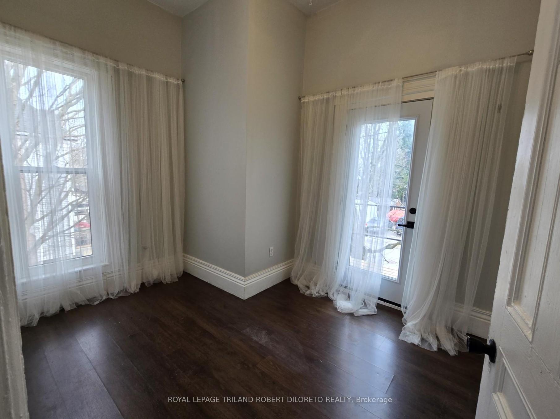 Photo 11 of 11 Maple Street W, Aylmer — HOMEH