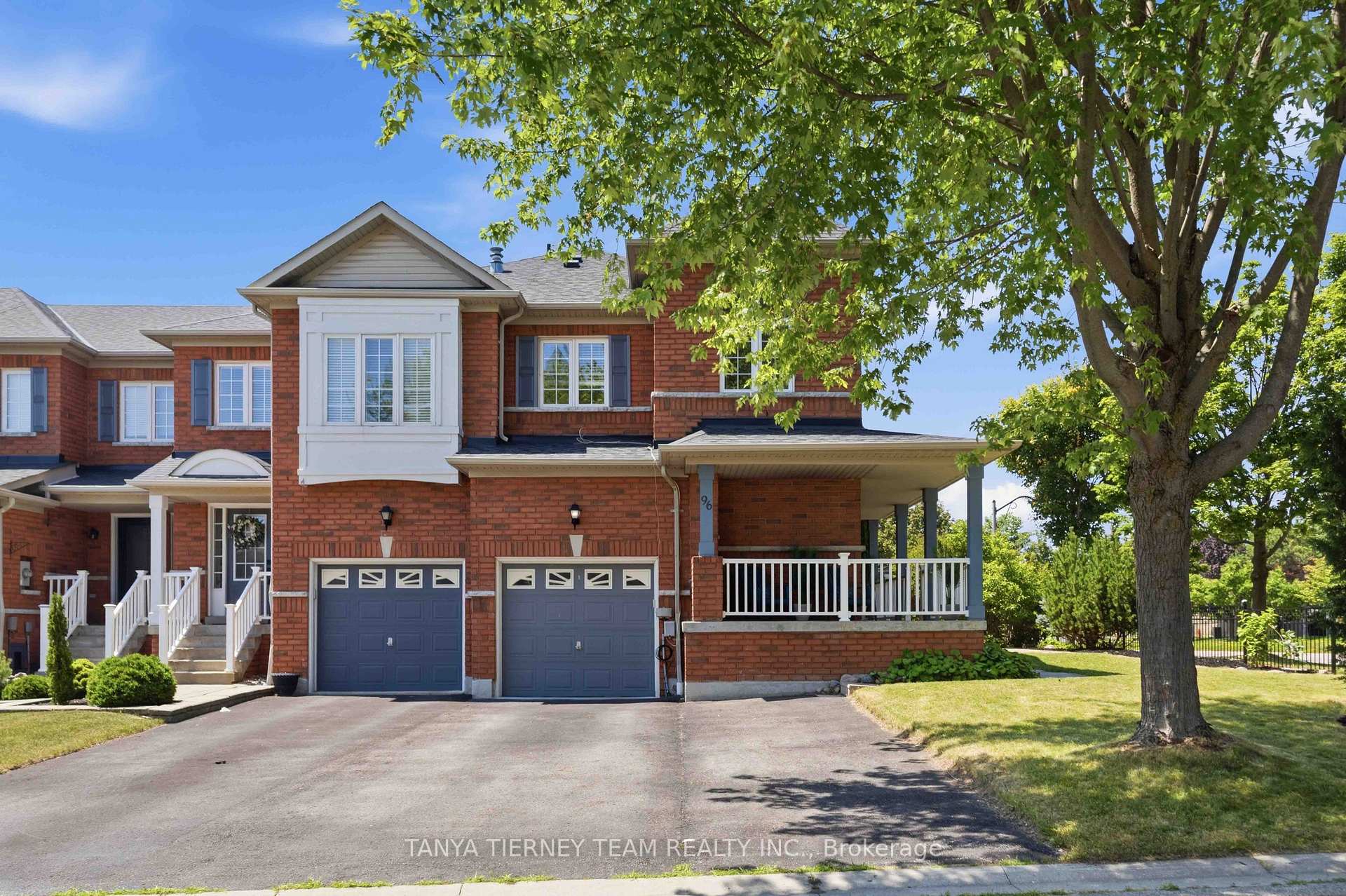 Front of 96 Robideau Place