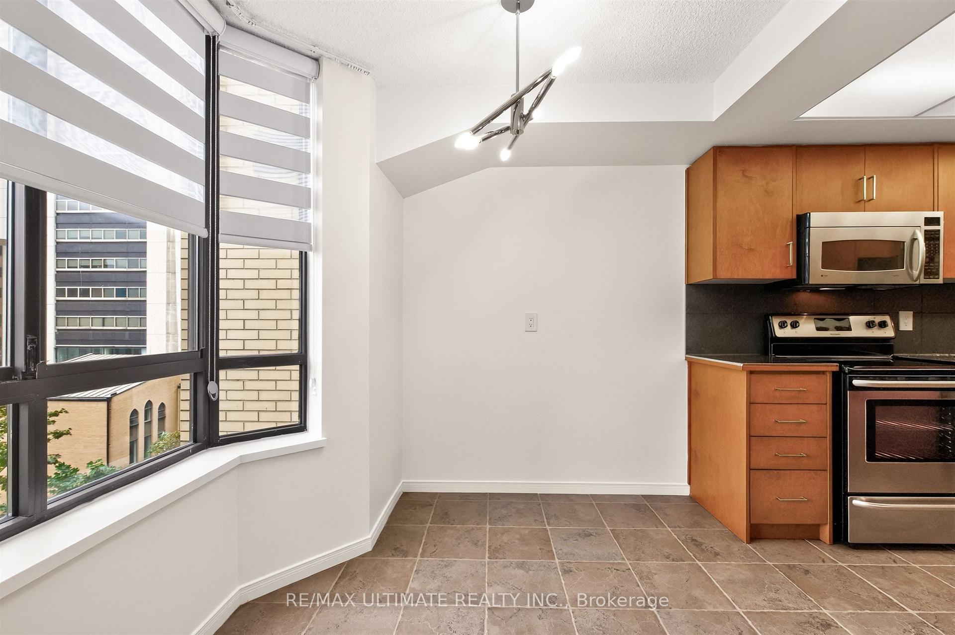 Photo 12 of Unit 708, 195 St Patrick Street, Toronto, Kensington-Chinatown — HOMEH