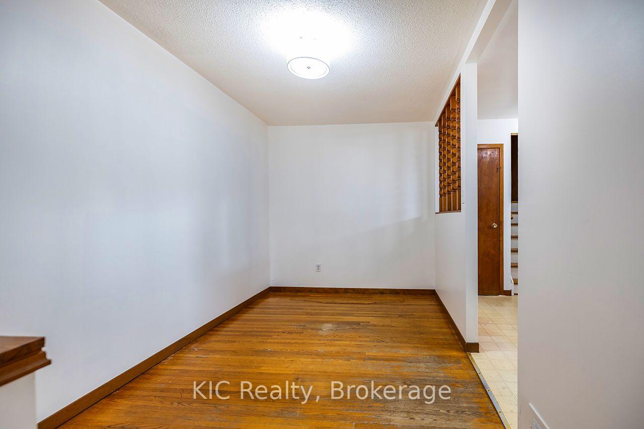 Photo 11 of 1151 Valley Court, Oshawa, Lakeview — HOMEH