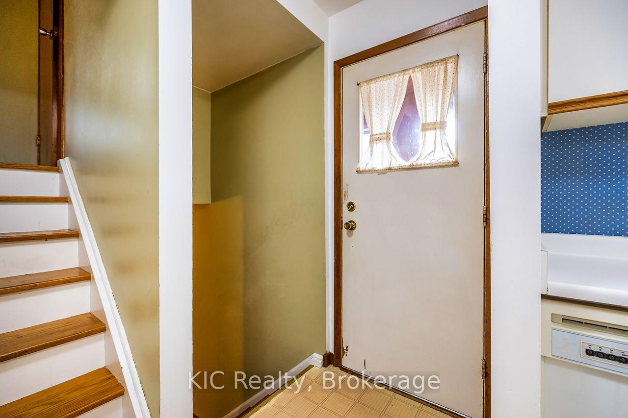 Photo 19 of 1151 Valley Court, Oshawa, Lakeview — HOMEH