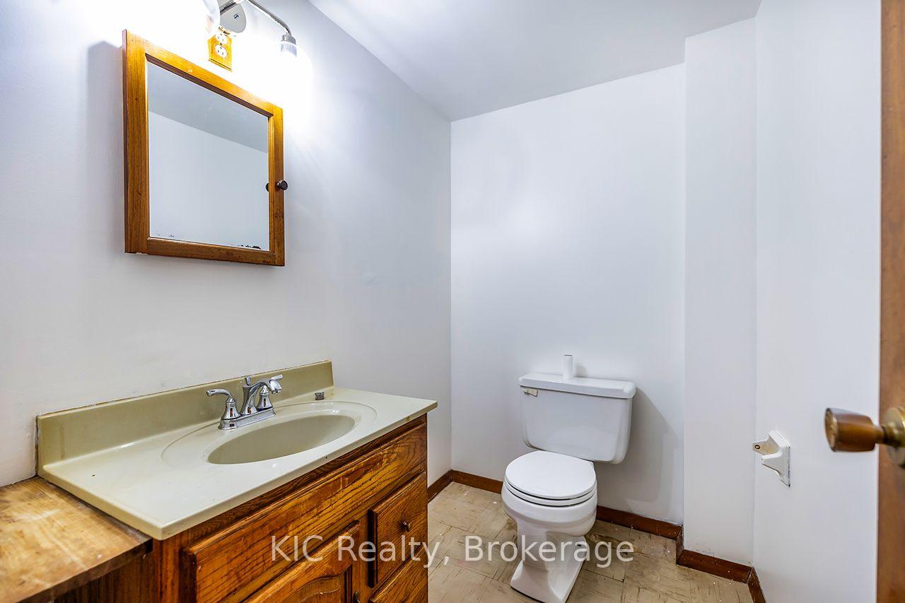 Photo 32 of 1151 Valley Court, Oshawa, Lakeview — HOMEH