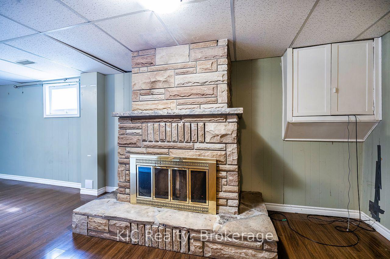 Photo 35 of 1151 Valley Court, Oshawa, Lakeview — HOMEH