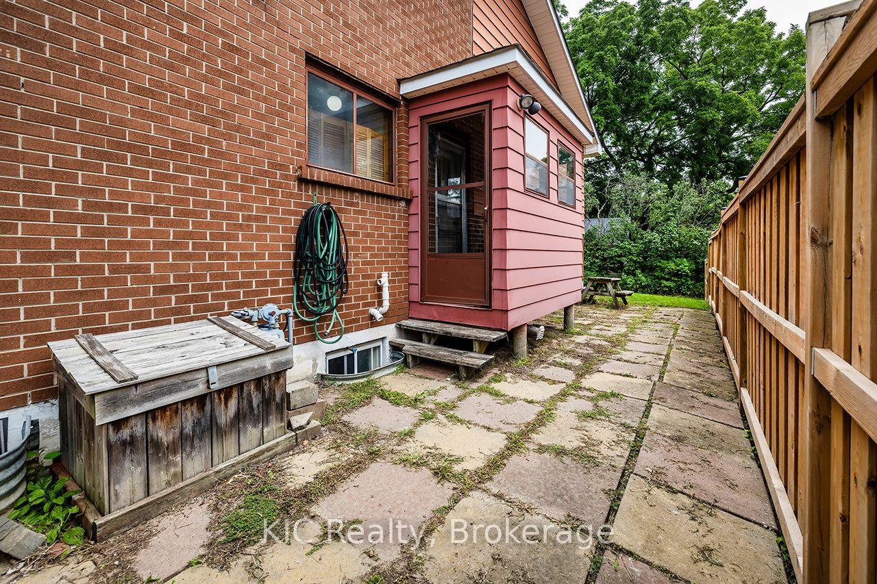 Photo 43 of 1151 Valley Court, Oshawa, Lakeview — HOMEH