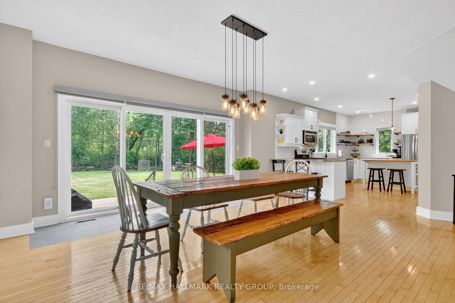Photo 15 of 104 Wilbert Cox Drive, Ottawa, Huntley Ward (South East) — HOMEH