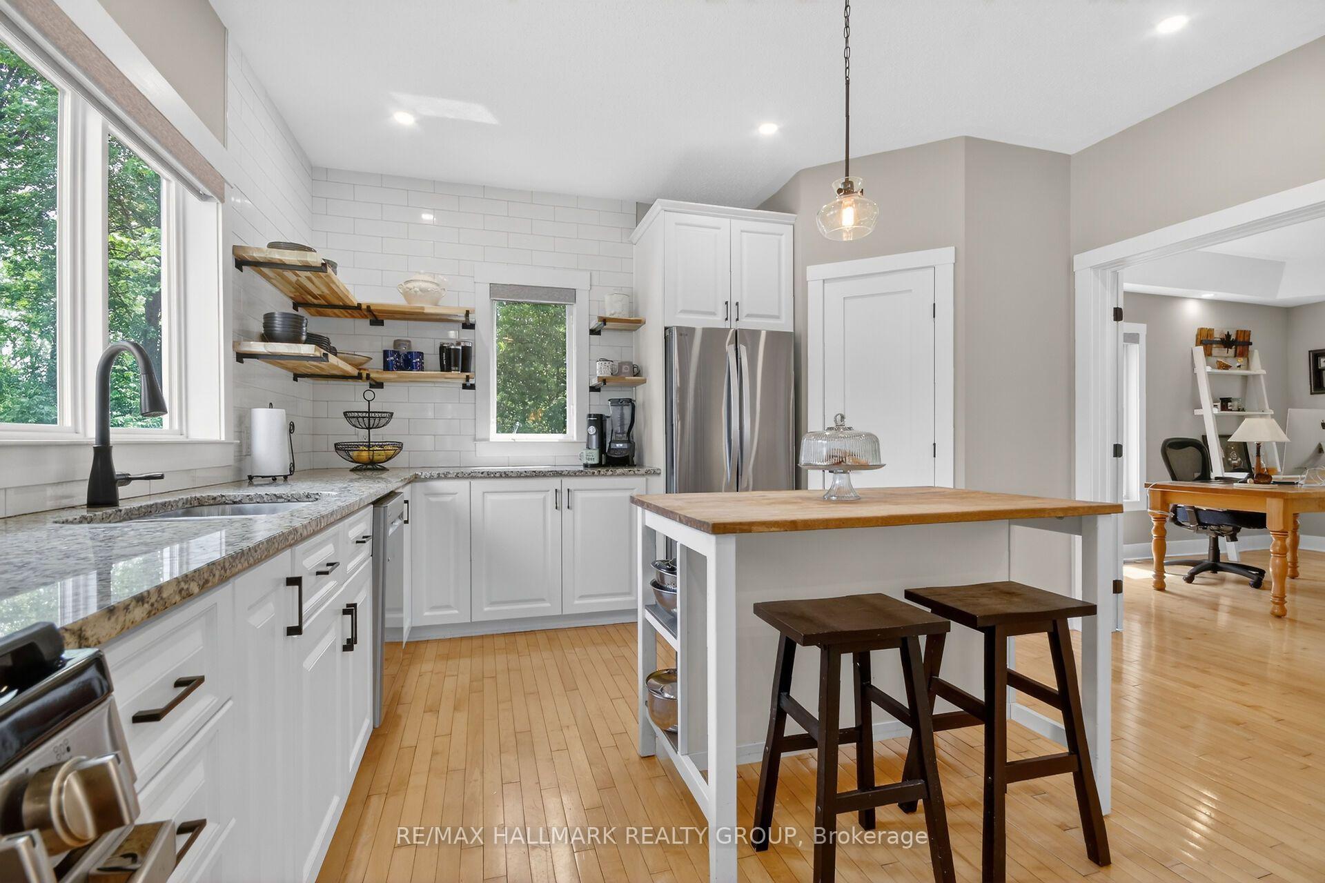 Photo 18 of 104 Wilbert Cox Drive, Ottawa, Huntley Ward (South East) — HOMEH