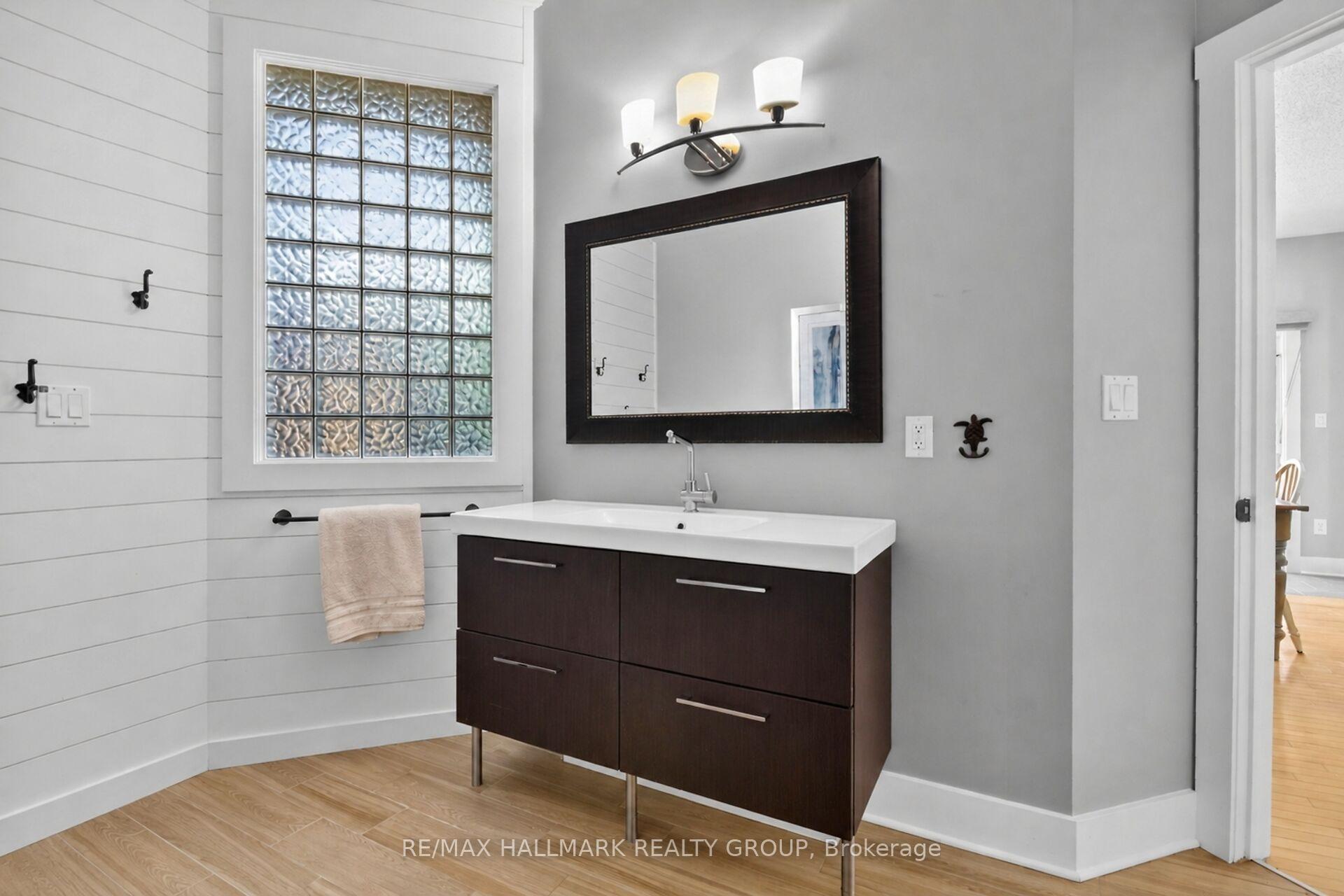 Photo 26 of 104 Wilbert Cox Drive, Ottawa, Huntley Ward (South East) — HOMEH