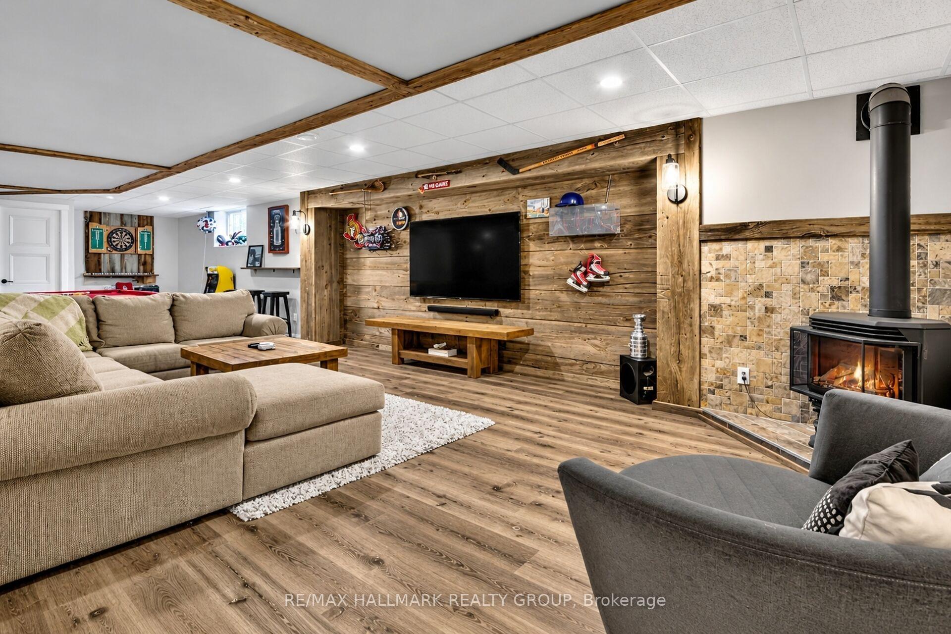 Photo 41 of 104 Wilbert Cox Drive, Ottawa, Huntley Ward (South East) — HOMEH