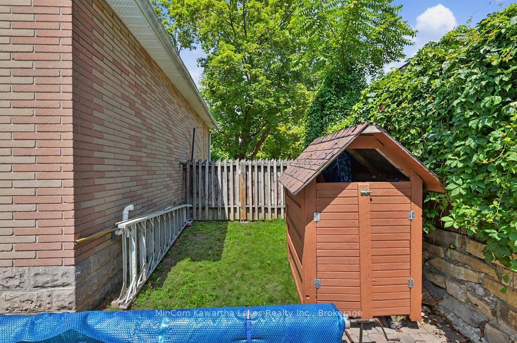Photo 82 of 263 Bennet Street, Peterborough, Northcrest Ward 5 — HOMEH