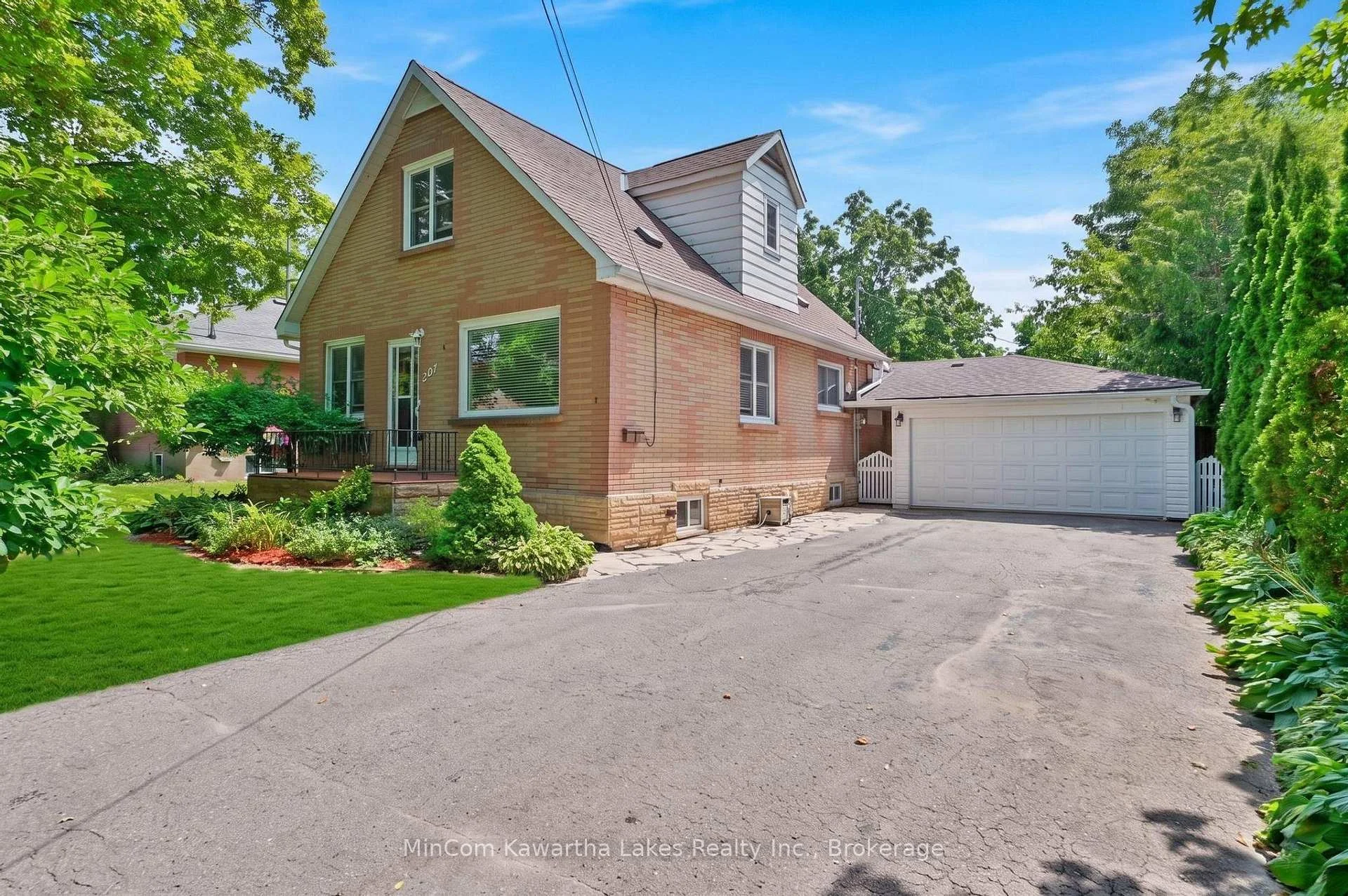 Photo 5 of 263 Bennet Street, Peterborough, Northcrest Ward 5 — HOMEH