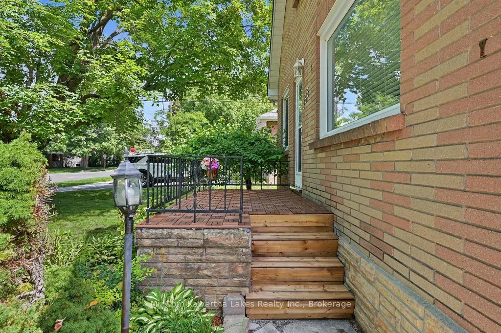 Photo 16 of 263 Bennet Street, Peterborough, Northcrest Ward 5 — HOMEH