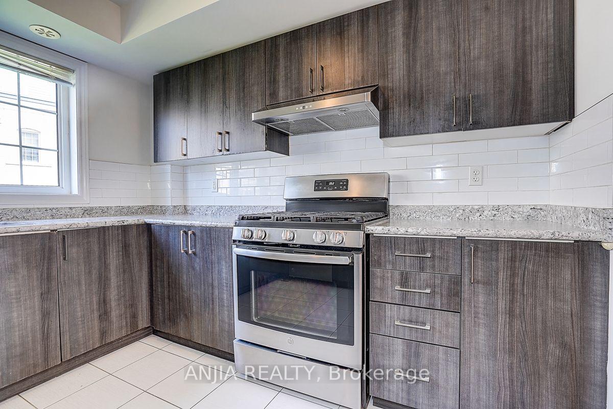 Photo 12 of 2641 Eaglesham Path, Oshawa, Windfields — HOMEH