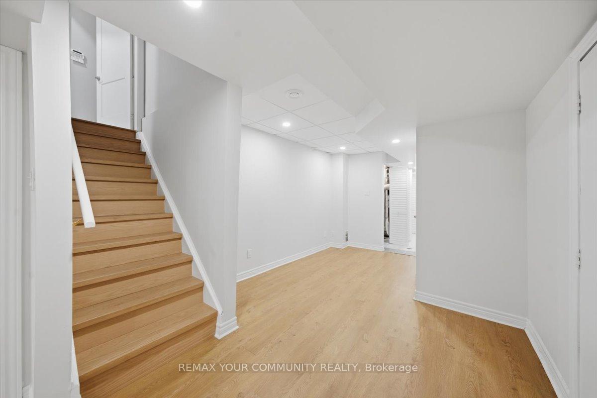 Photo 5 of Unit Lower, 2 Hollywood Hill Circle, Vaughan, Vellore Village — HOMEH
