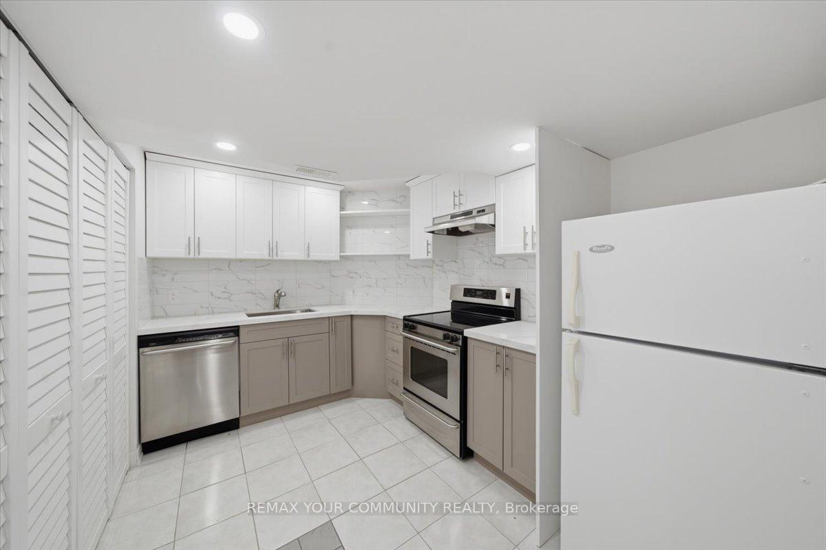 Photo 8 of Unit Lower, 2 Hollywood Hill Circle, Vaughan, Vellore Village — HOMEH