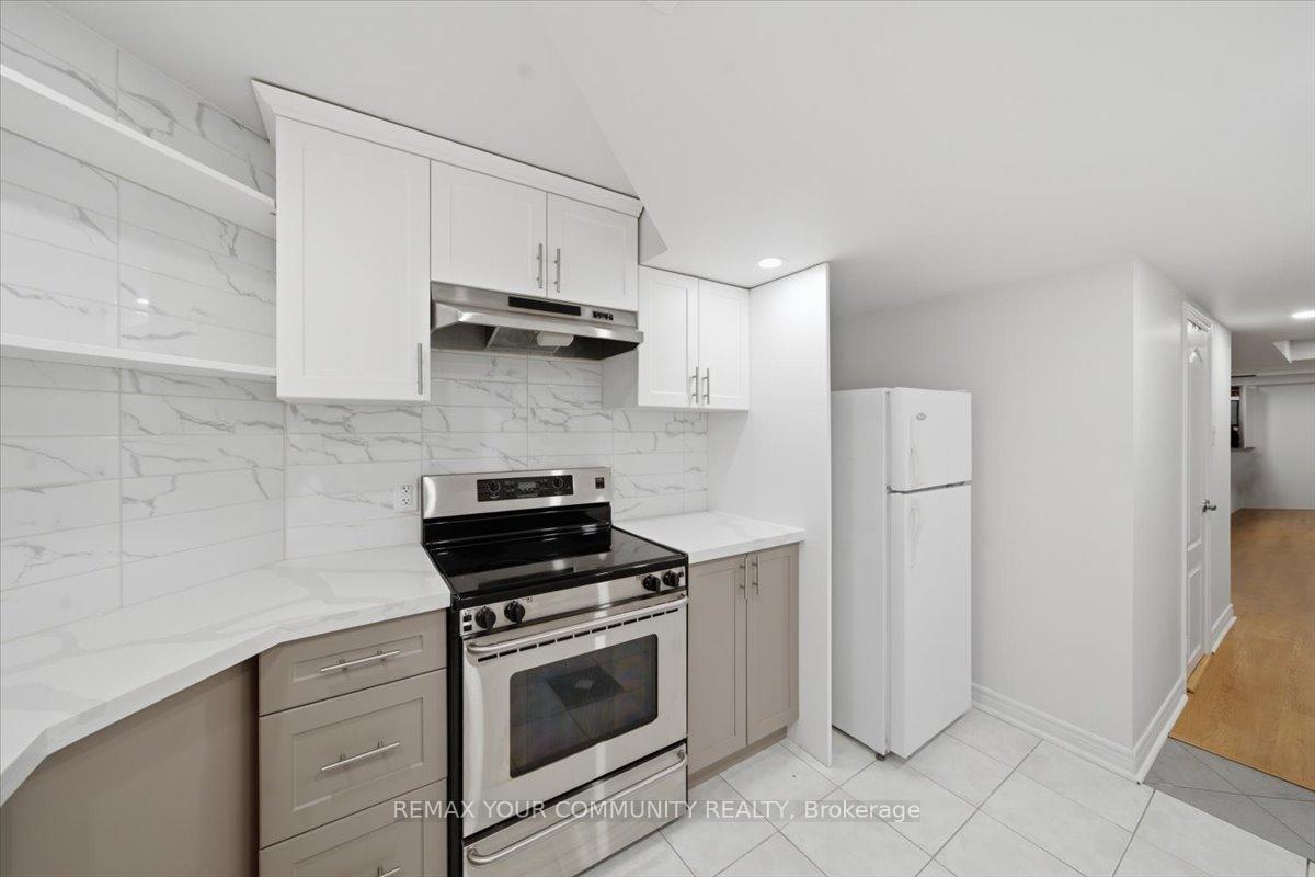 Photo 10 of Unit Lower, 2 Hollywood Hill Circle, Vaughan, Vellore Village — HOMEH
