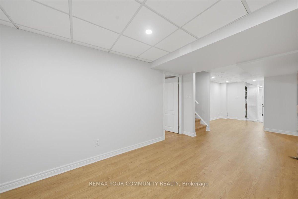 Photo 12 of Unit Lower, 2 Hollywood Hill Circle, Vaughan, Vellore Village — HOMEH