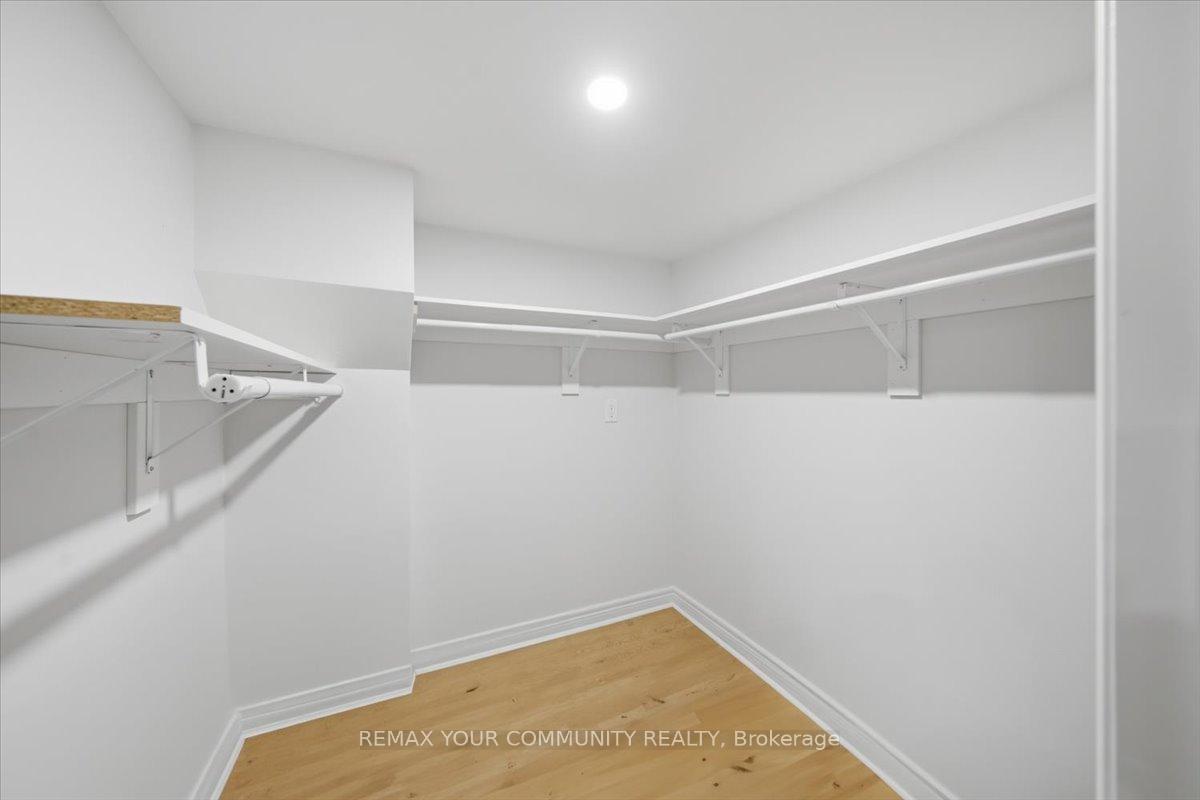 Photo 16 of Unit Lower, 2 Hollywood Hill Circle, Vaughan, Vellore Village — HOMEH