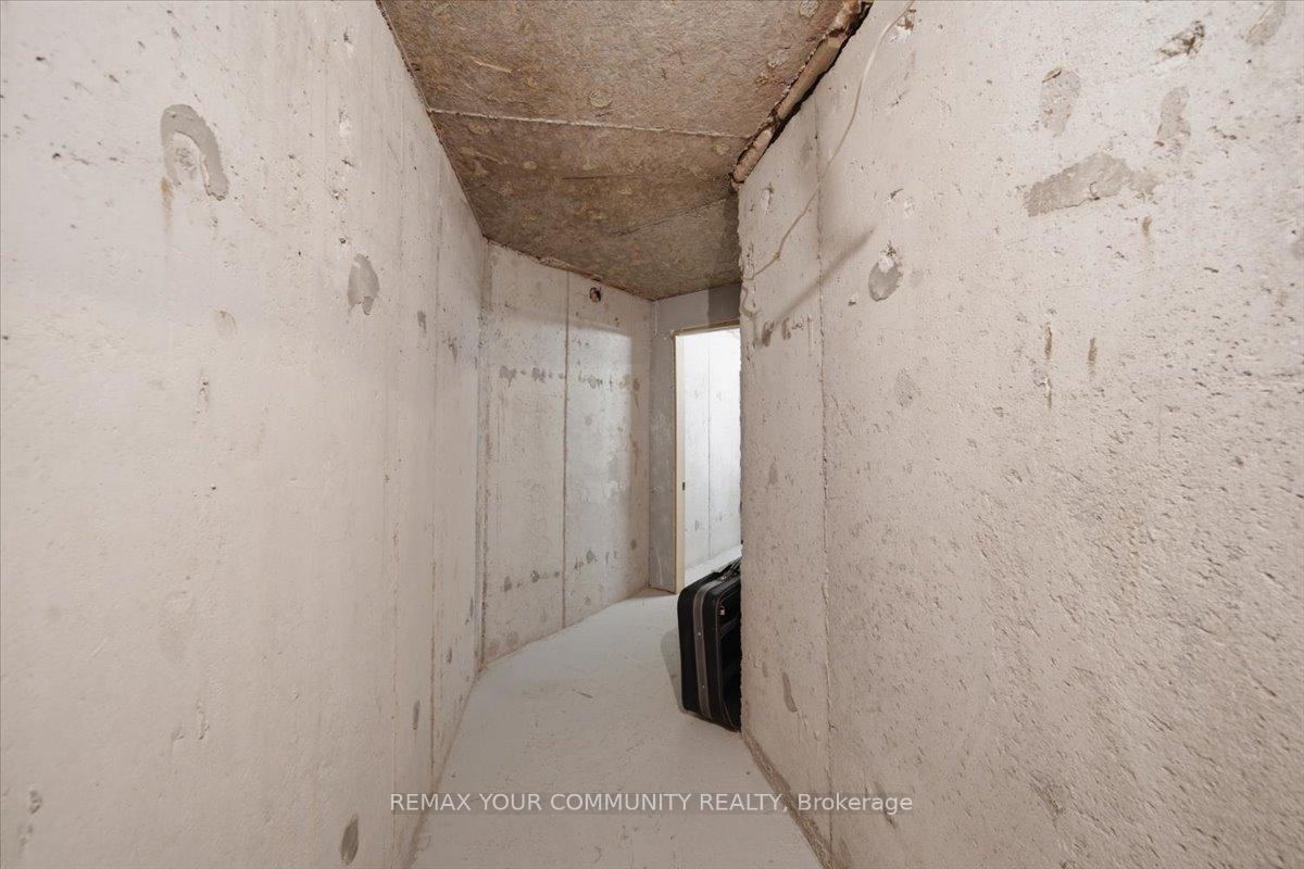 Photo 22 of Unit Lower, 2 Hollywood Hill Circle, Vaughan, Vellore Village — HOMEH