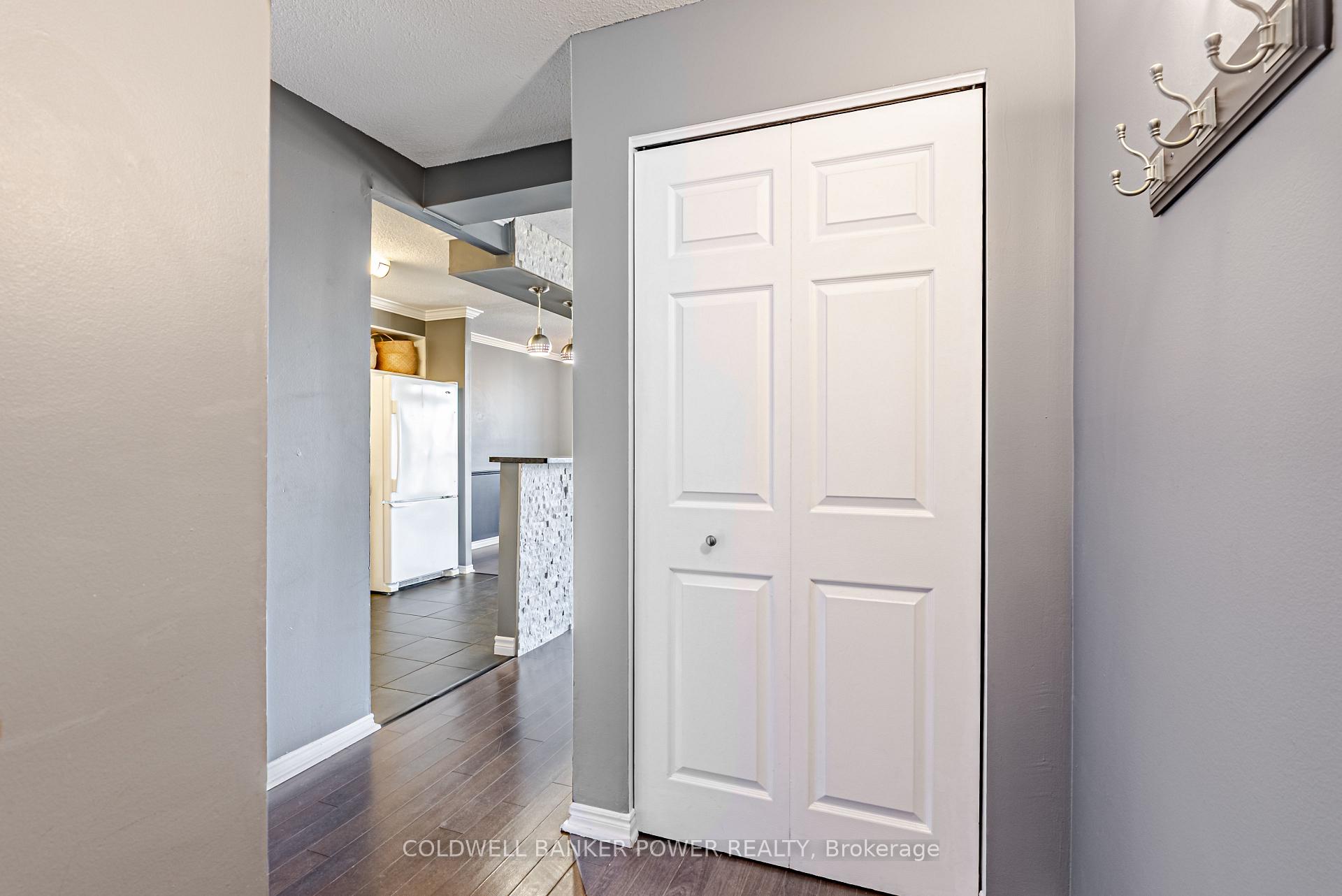 Photo 6 of Unit 1604, 323 Colborne Street, London, East K — HOMEH
