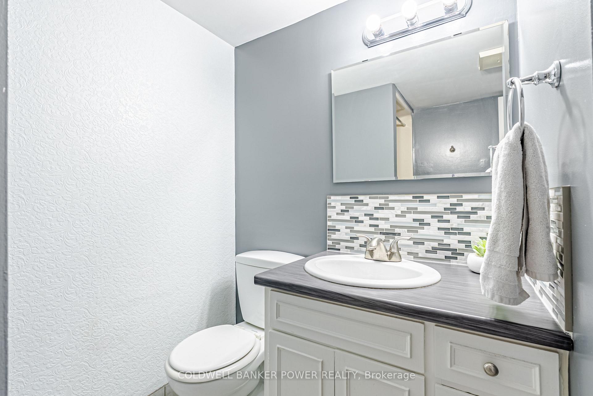 Photo 24 of Unit 1604, 323 Colborne Street, London, East K — HOMEH