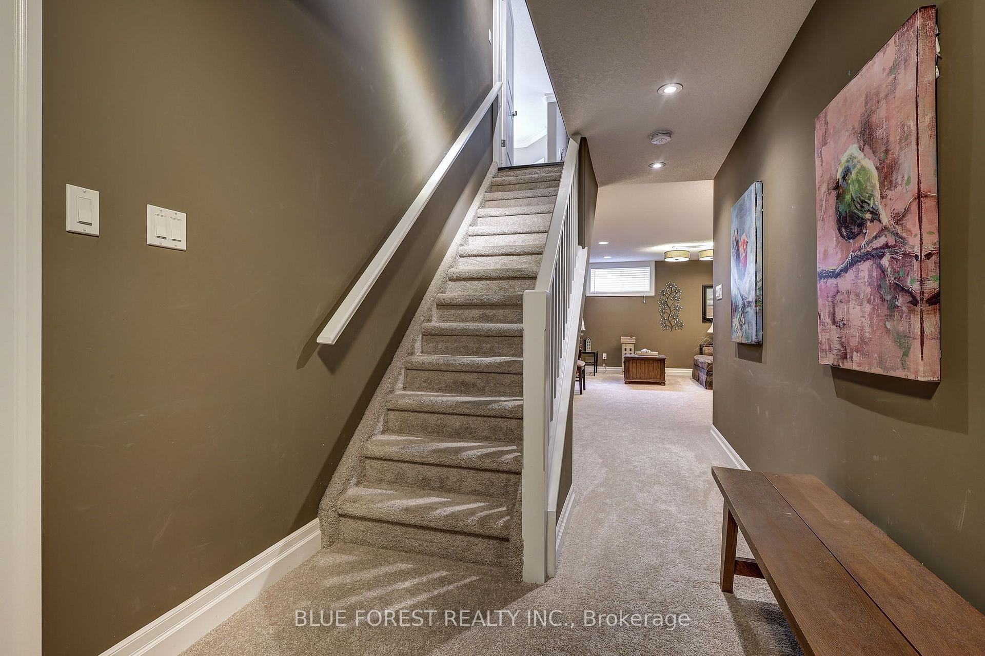 Photo 42 of 2058 Westpoint Heights, London, South V — HOMEH