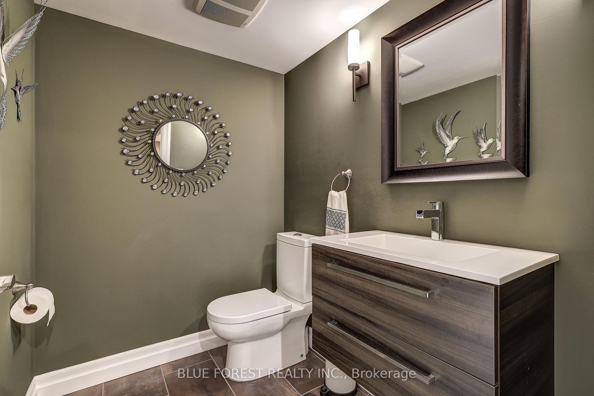 Photo 49 of 2058 Westpoint Heights, London, South V — HOMEH