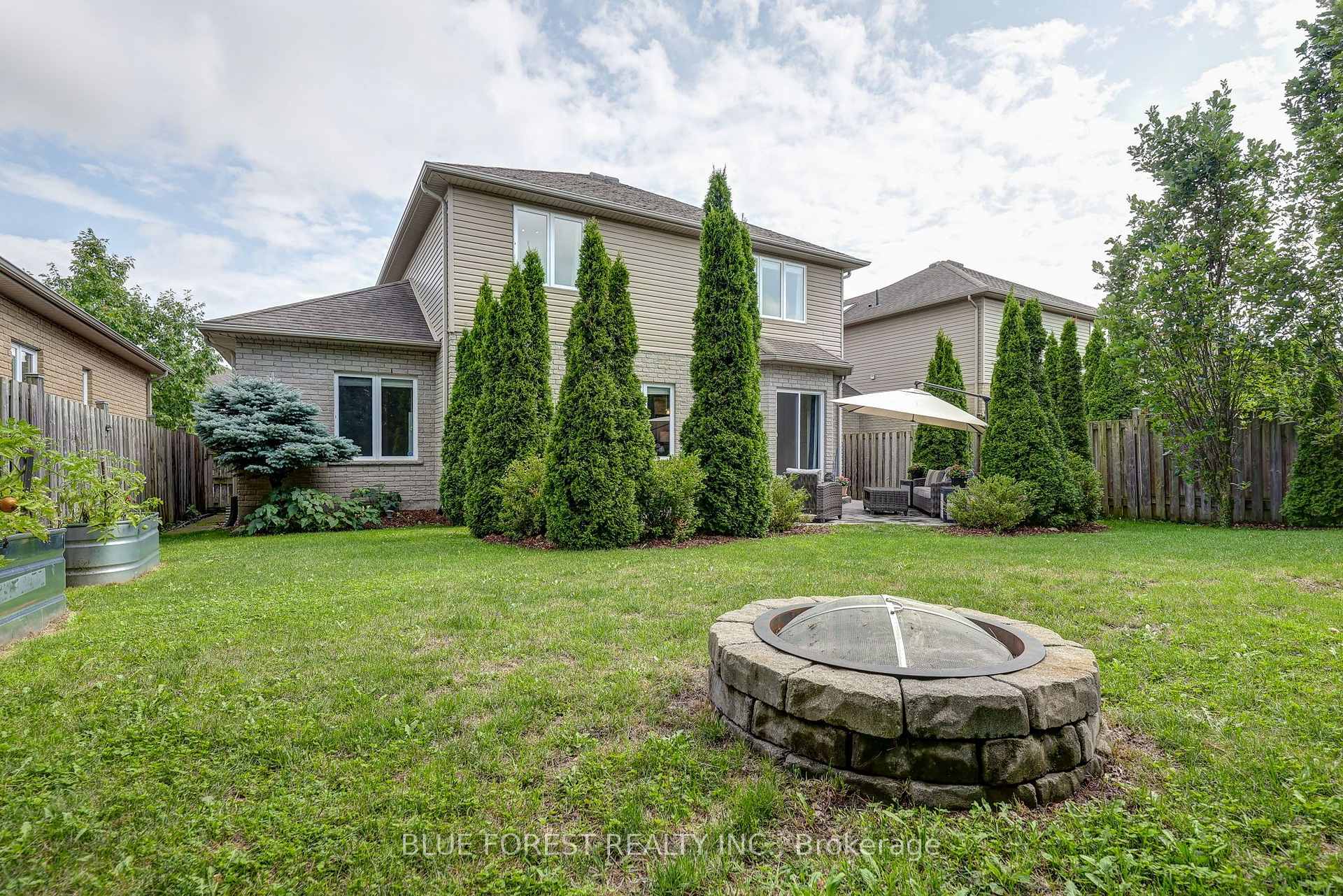 Photo 54 of 2058 Westpoint Heights, London, South V — HOMEH