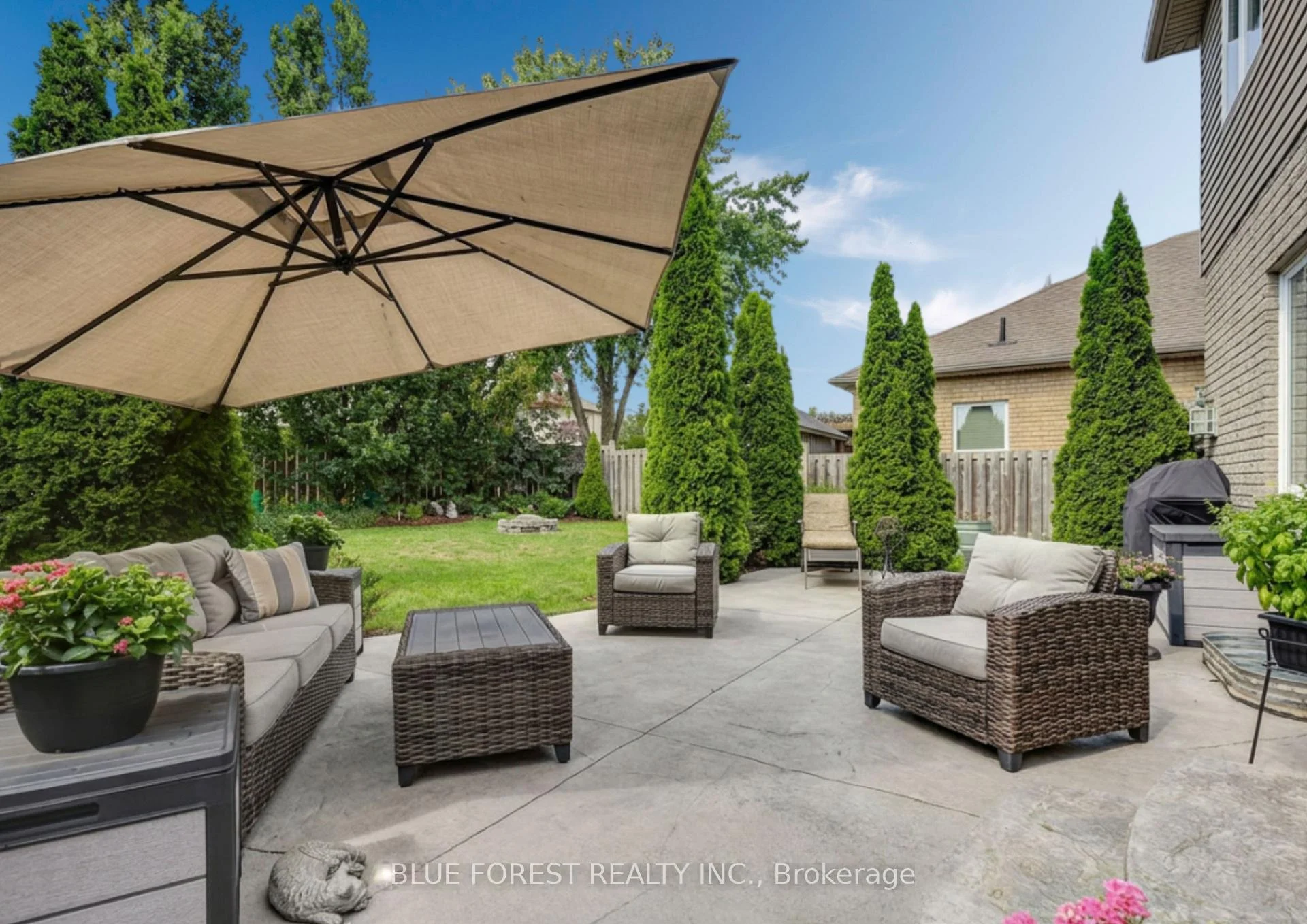 Photo 53 of 2058 Westpoint Heights, London, South V — HOMEH