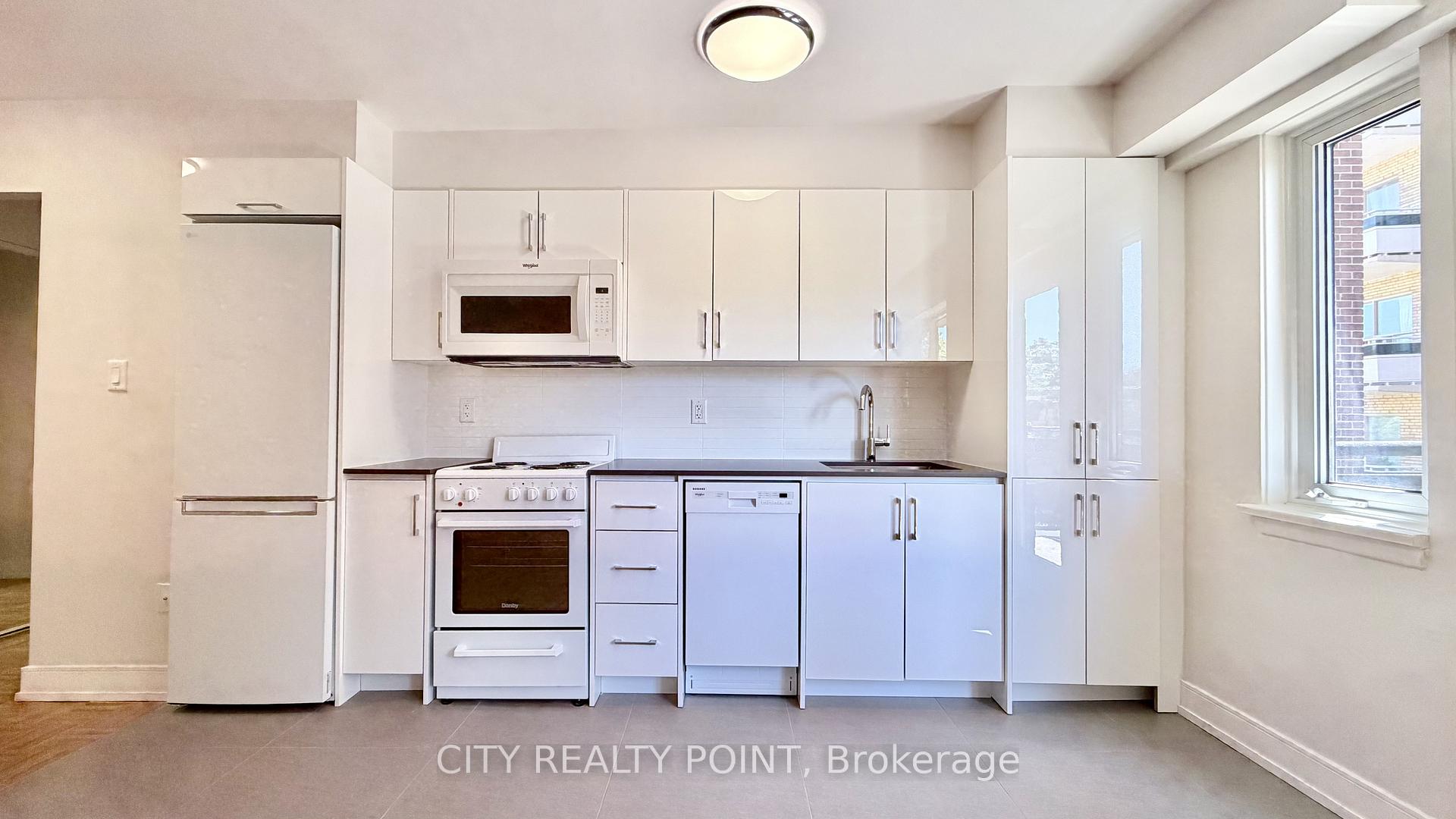 Photo 5 of Unit 407, 95 Lawton Boulevard, Toronto, Yonge-St. Clair — HOMEH