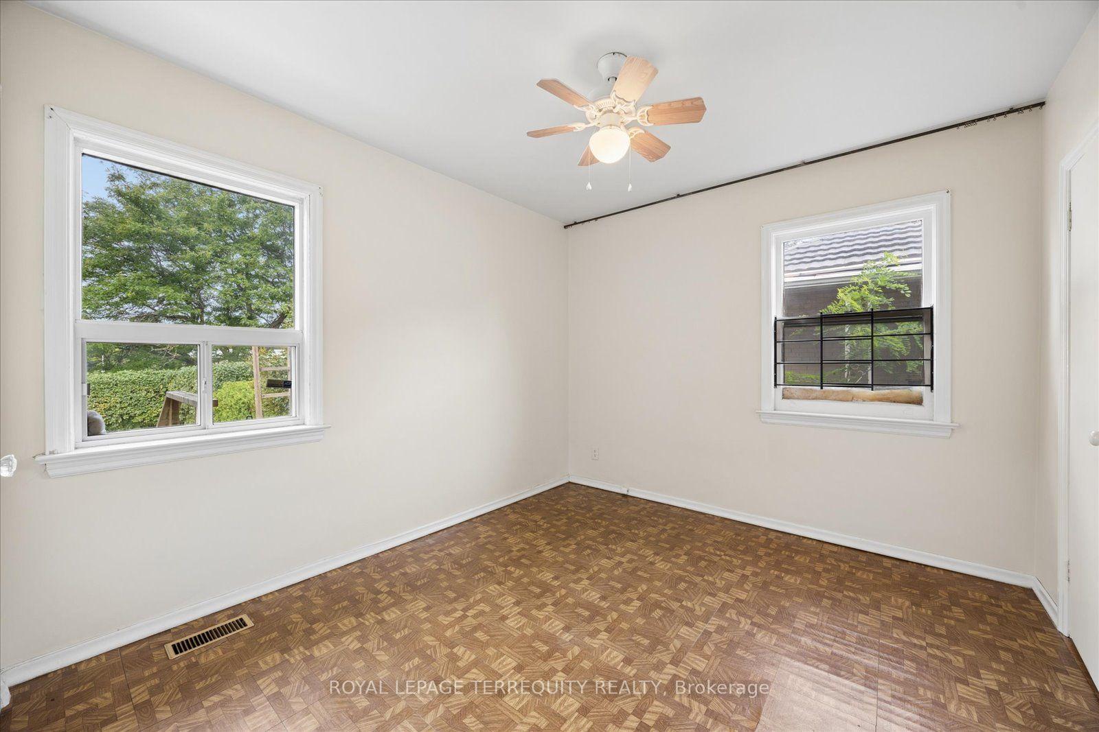 Photo 13 of 120 Ellington Drive, Scarborough, Wexford-Maryvale — HOMEH