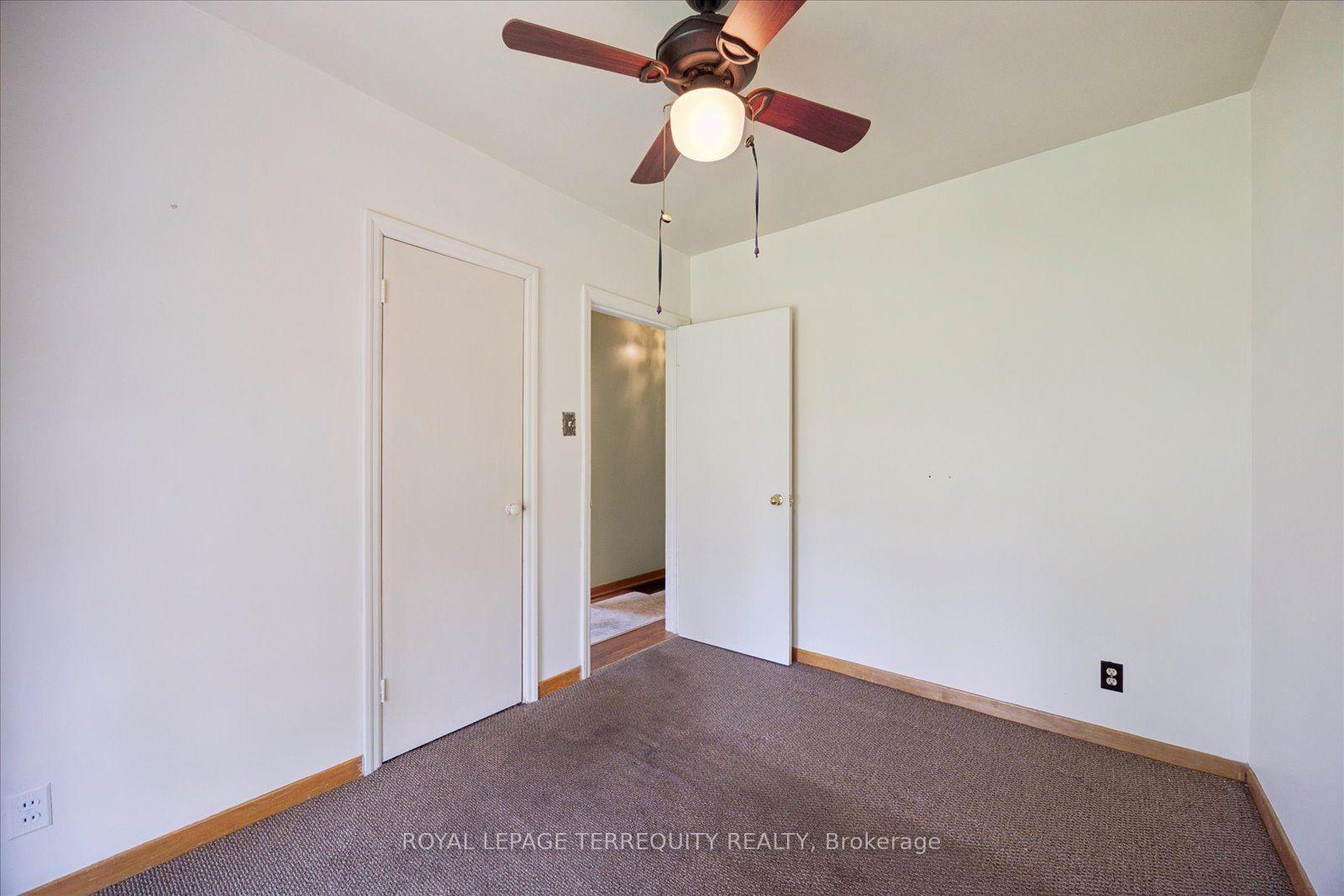 Photo 16 of 120 Ellington Drive, Scarborough, Wexford-Maryvale — HOMEH