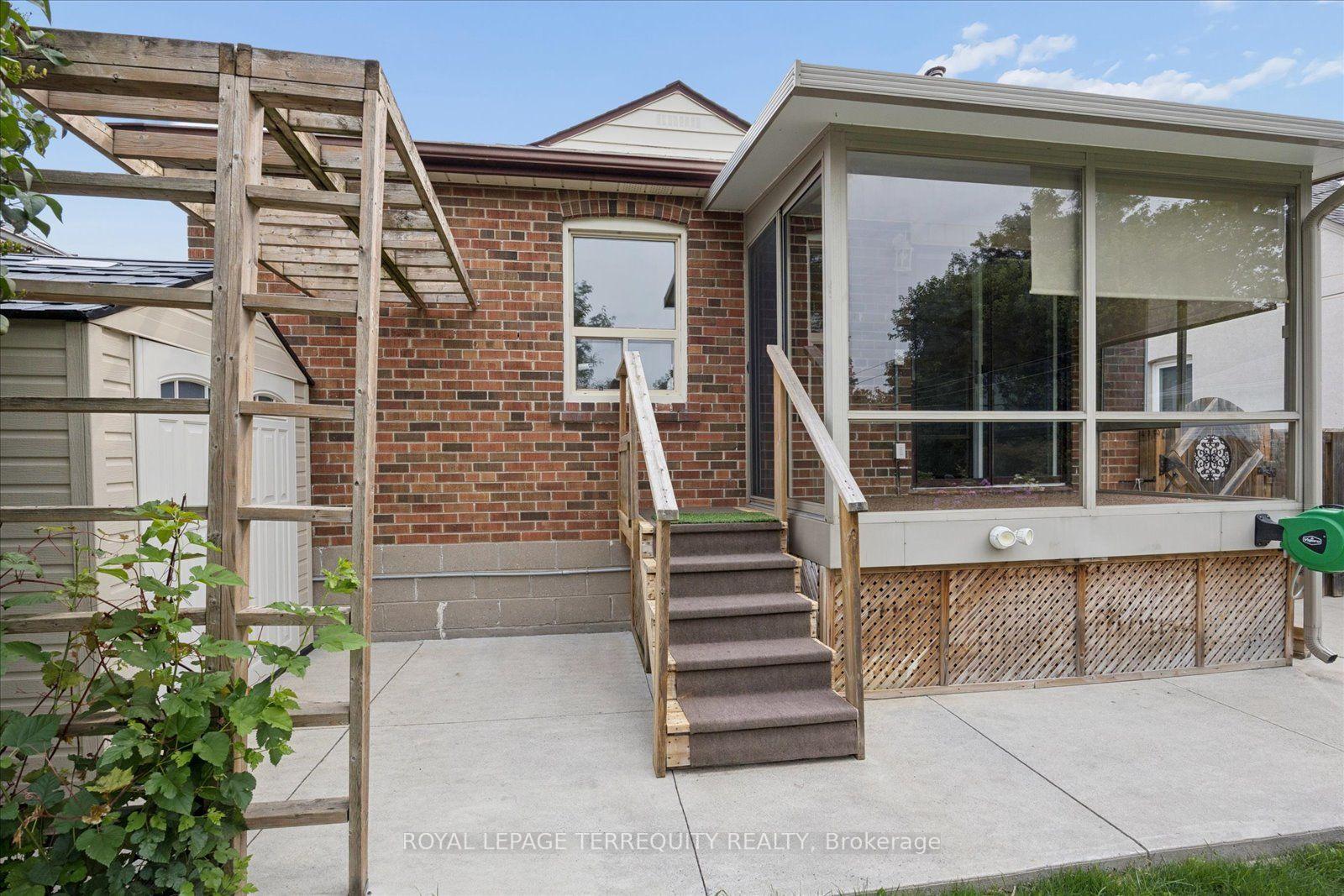 Photo 29 of 120 Ellington Drive, Scarborough, Wexford-Maryvale — HOMEH