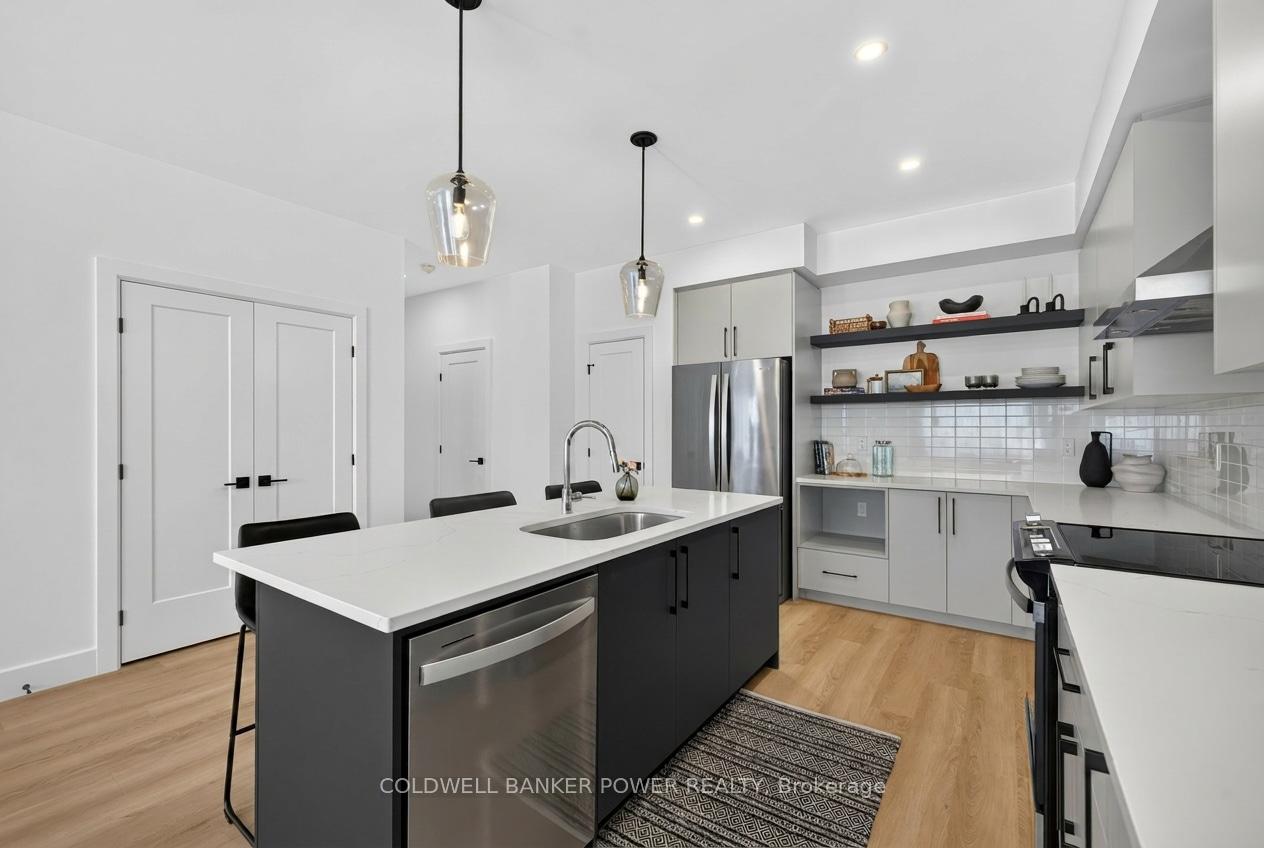 Photo 5 of Unit 9, 4255 Lismer Lane, London, South W — HOMEH