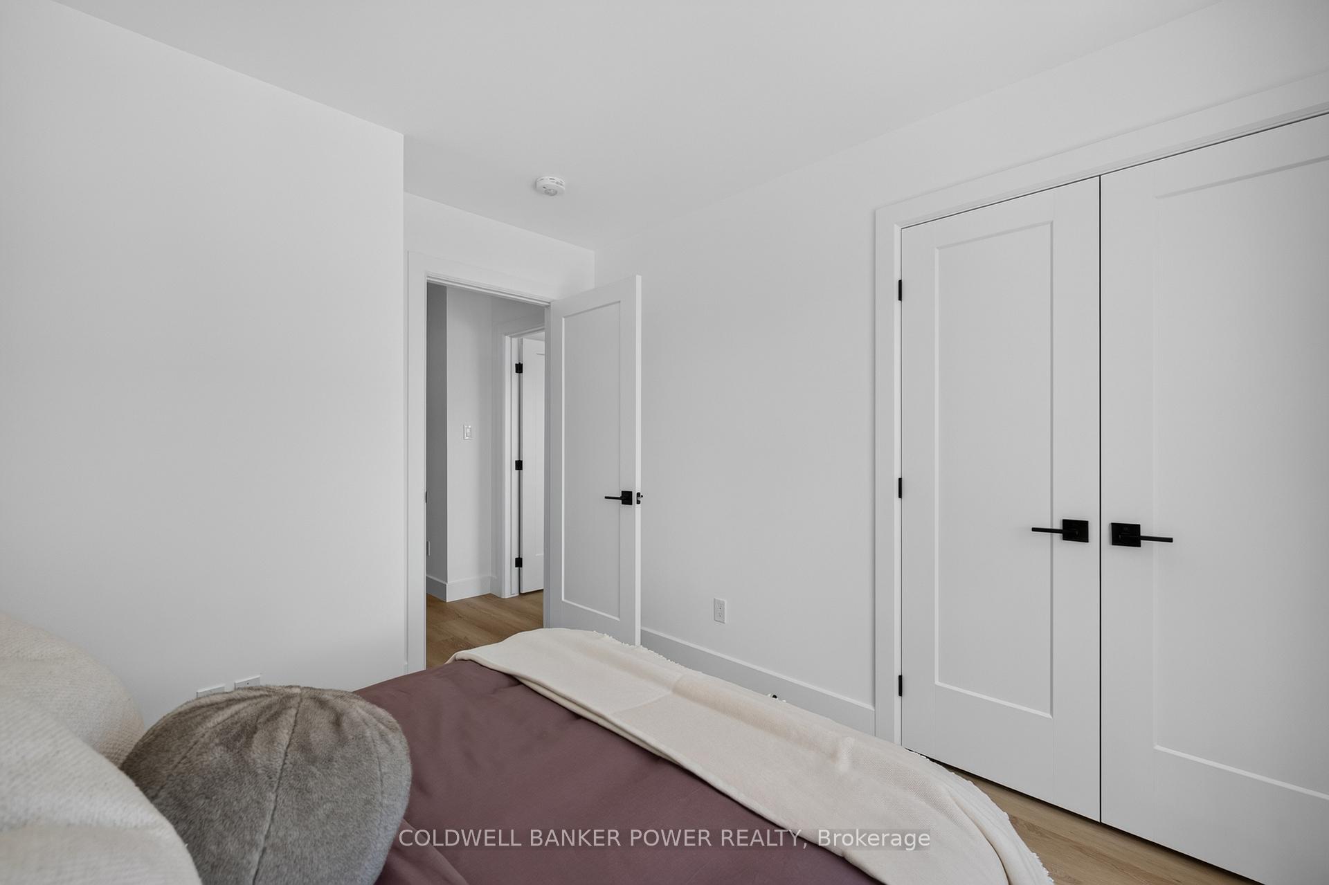 Photo 33 of Unit 9, 4255 Lismer Lane, London, South W — HOMEH
